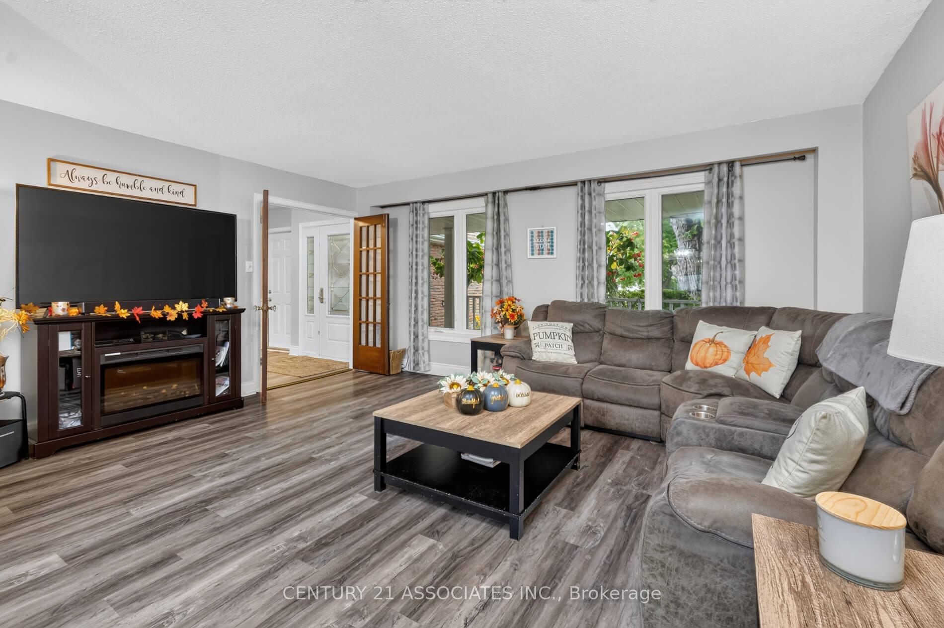 Photo 9 of 2909 Quetta Mews, Mississauga, Meadowvale — HOMEH