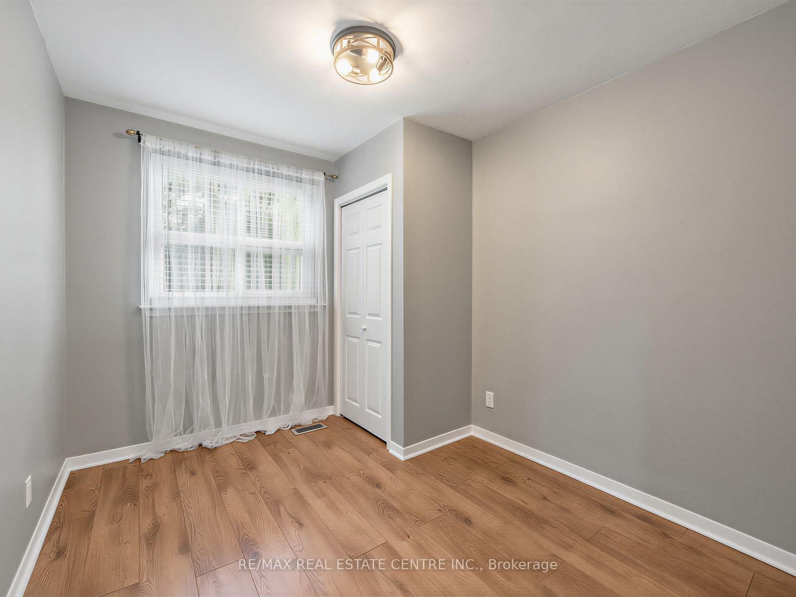 Photo 33 of 2475 Brookhurst Road, Mississauga, Clarkson — HOMEH