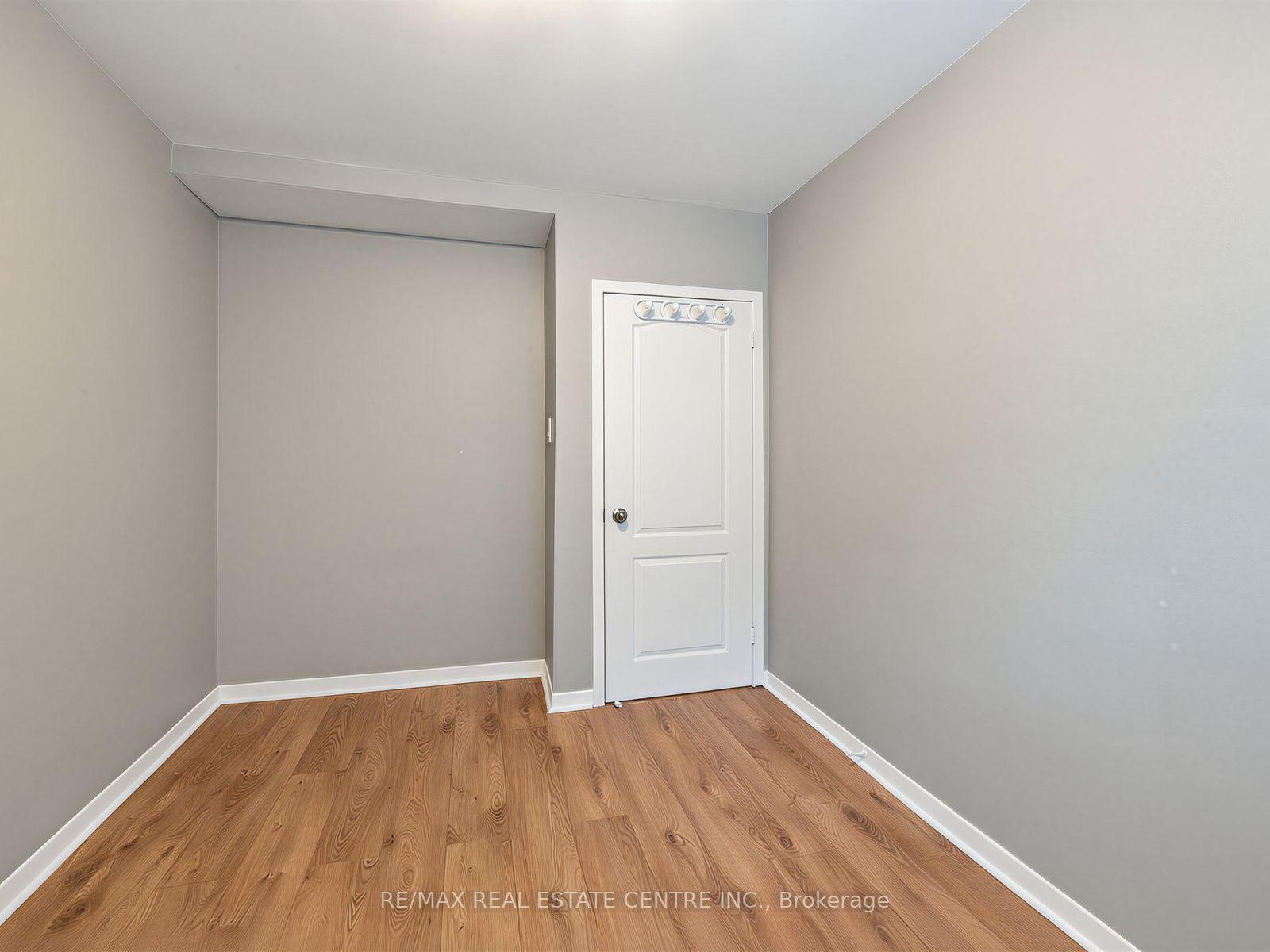 Photo 35 of 2475 Brookhurst Road, Mississauga, Clarkson — HOMEH