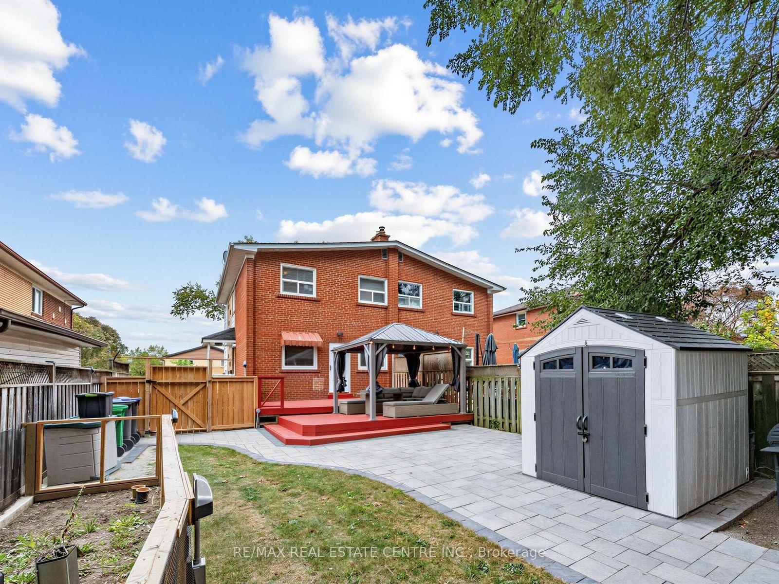 Photo 57 of 2475 Brookhurst Road, Mississauga, Clarkson — HOMEH