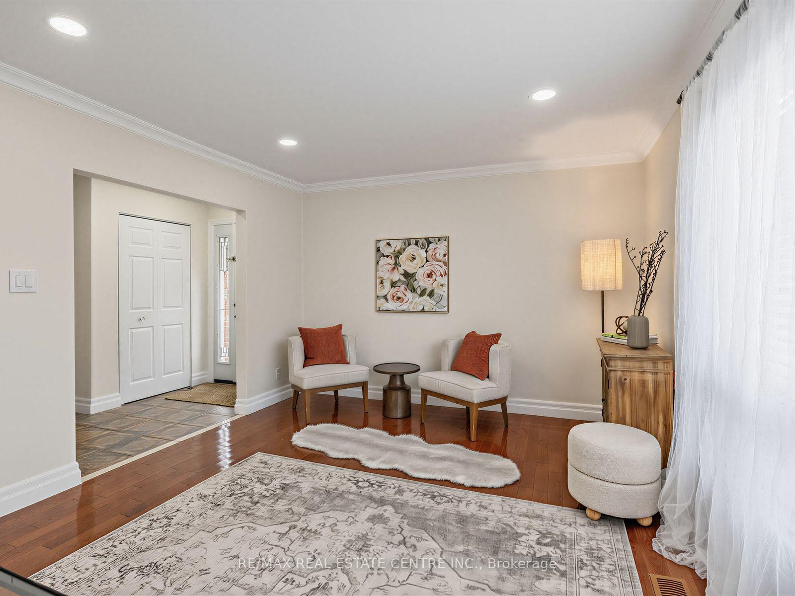 Photo 10 of 2475 Brookhurst Road, Mississauga, Clarkson — HOMEH
