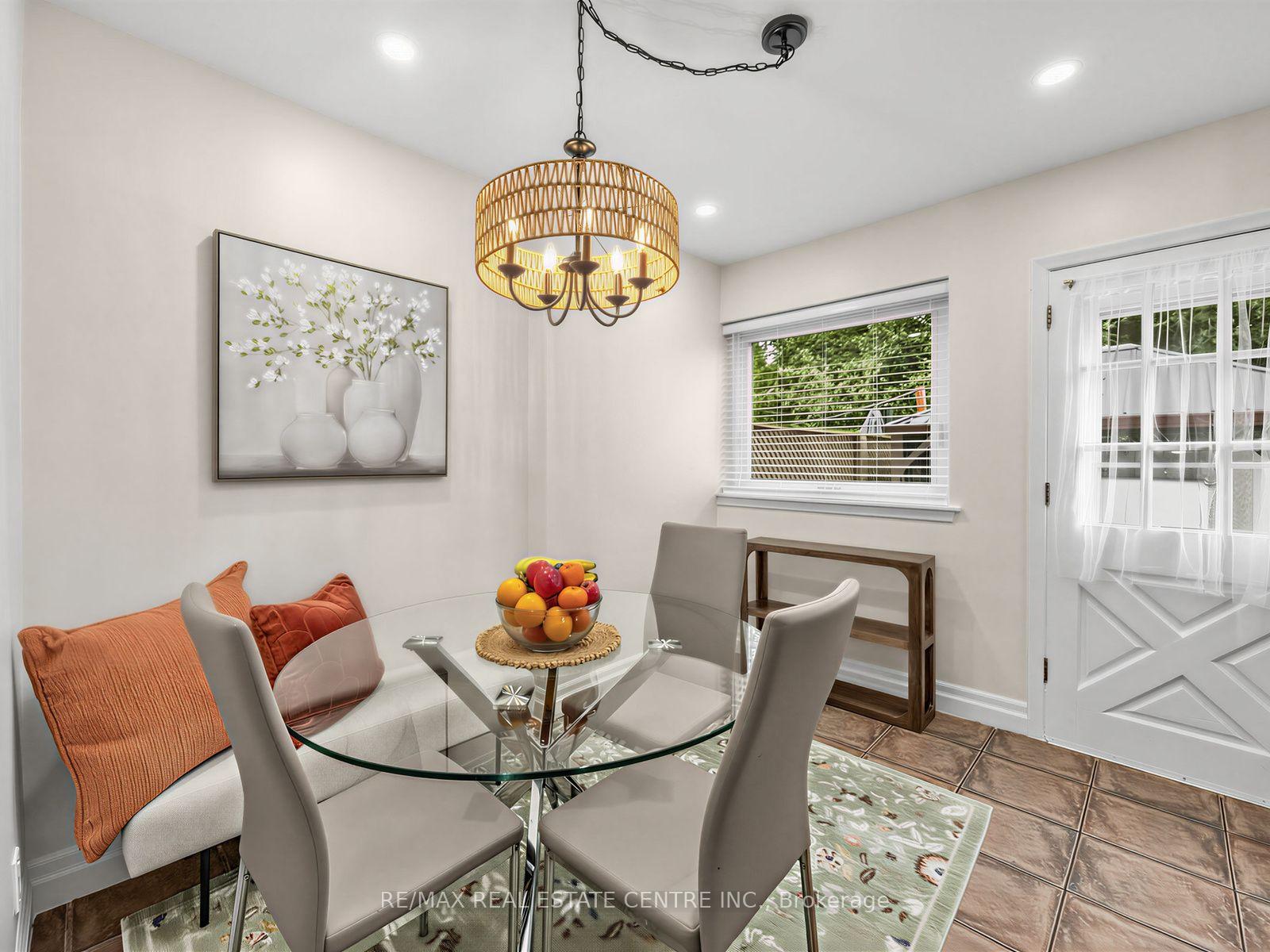Photo 22 of 2475 Brookhurst Road, Mississauga, Clarkson — HOMEH