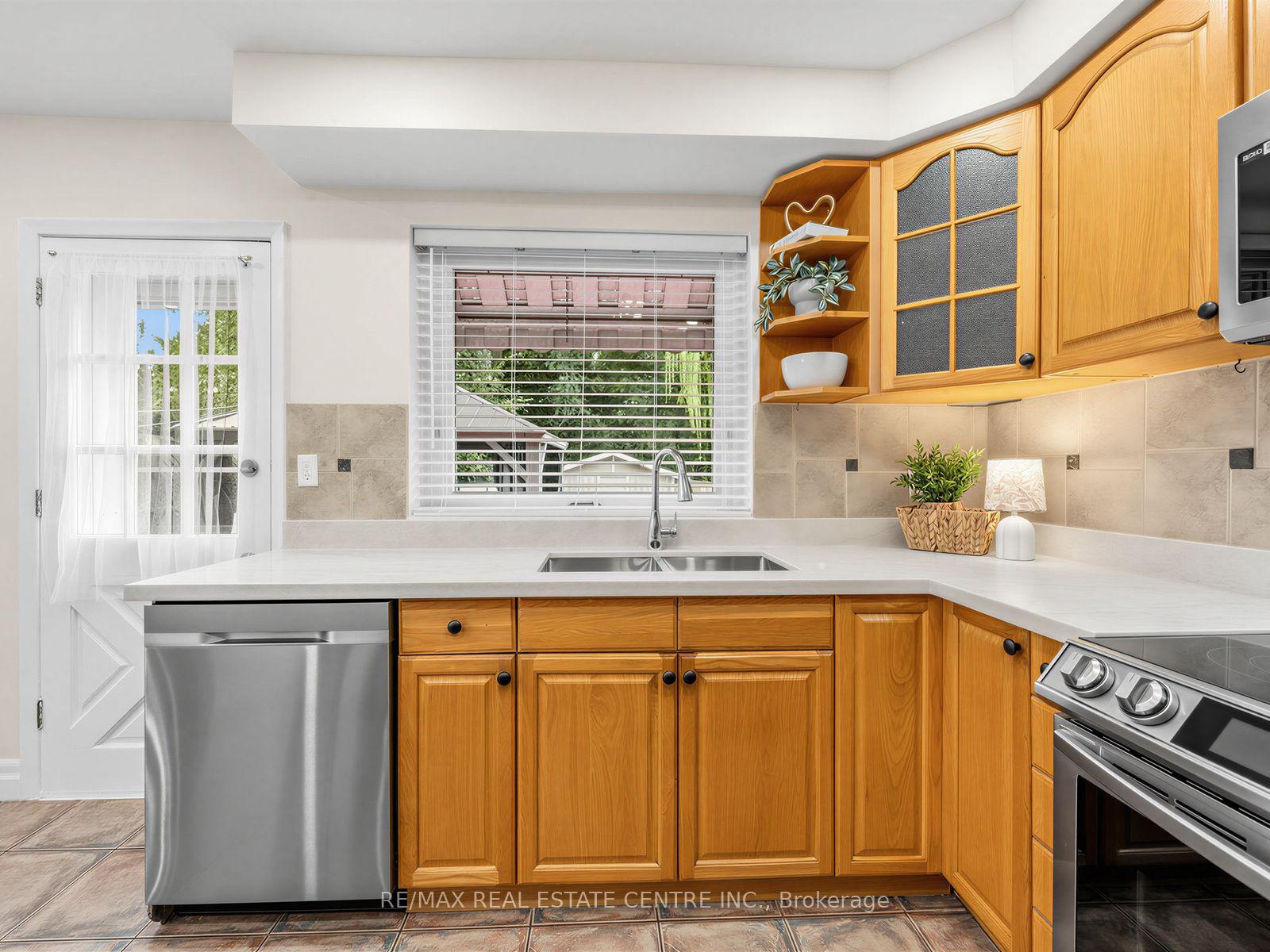 Photo 28 of 2475 Brookhurst Road, Mississauga, Clarkson — HOMEH