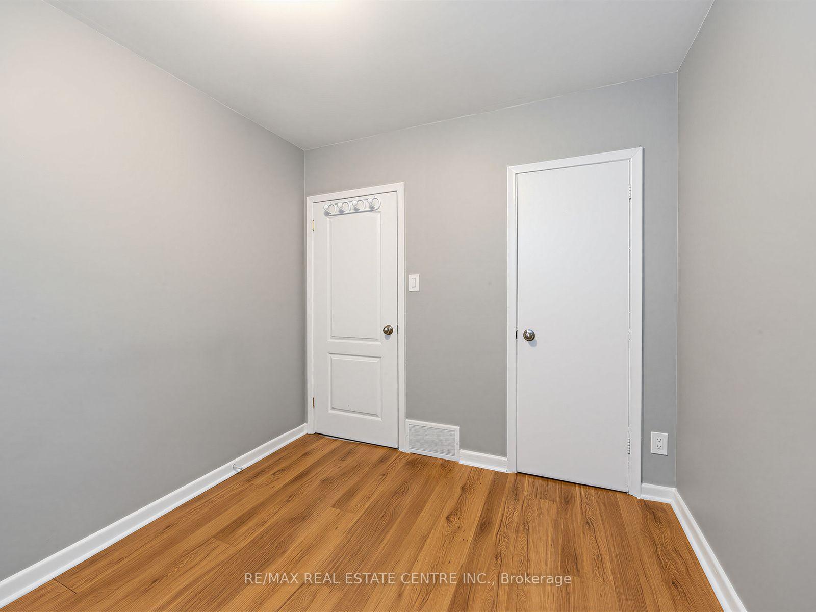 Photo 44 of 2475 Brookhurst Road, Mississauga, Clarkson — HOMEH