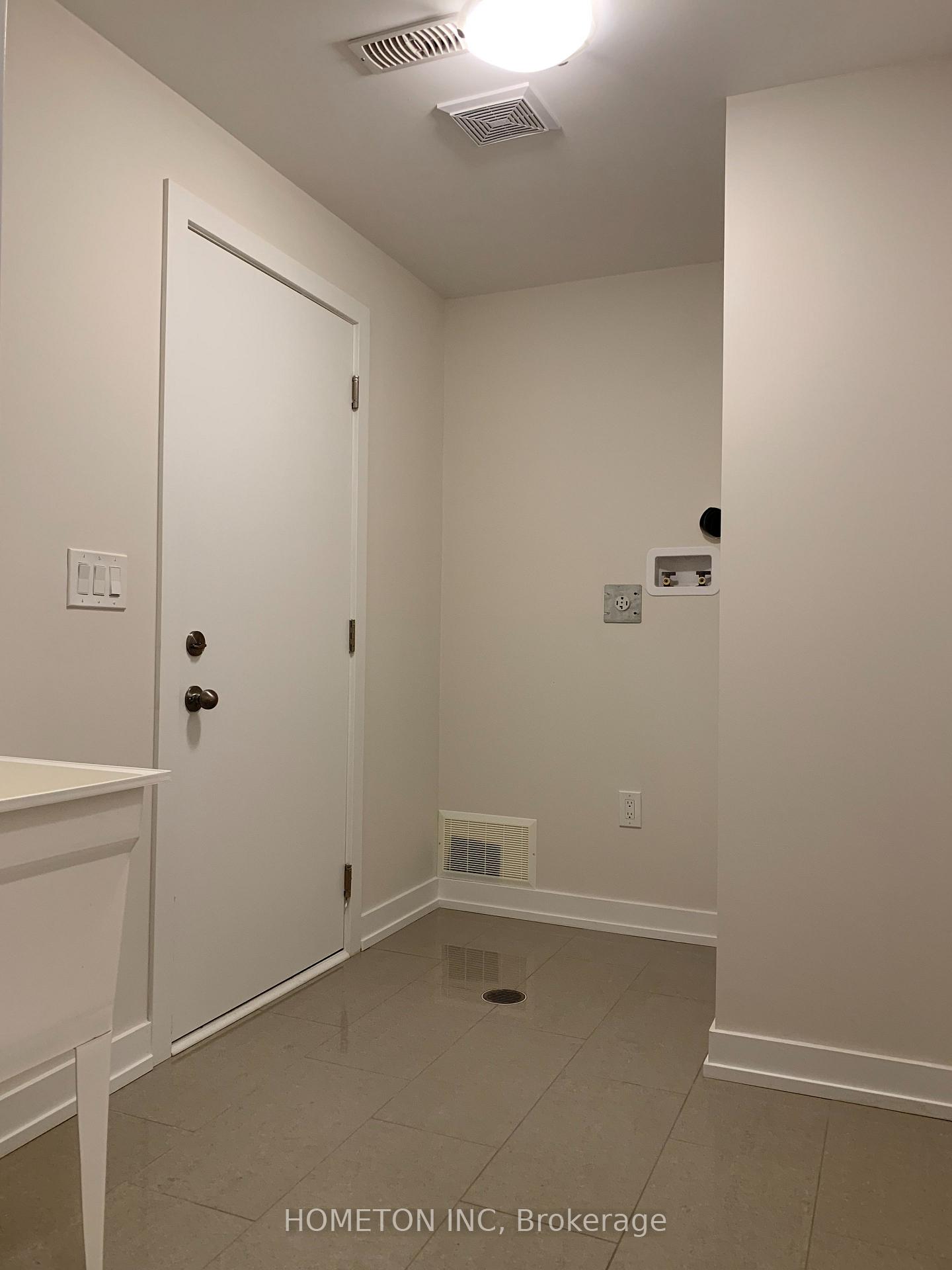 Photo 18 of 197 Salterton Circle, Vaughan, Maple — HOMEH