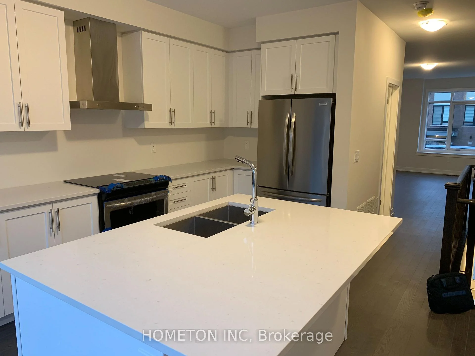 Photo 44 of 197 Salterton Circle, Vaughan, Maple — HOMEH
