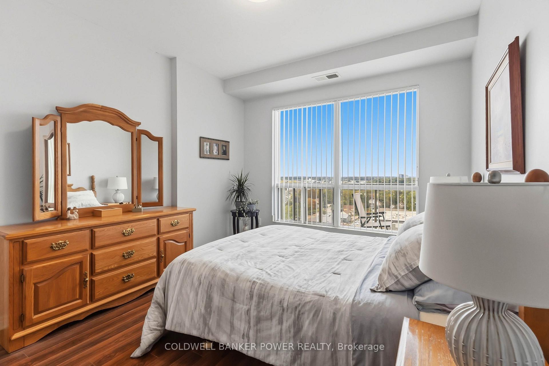 Photo 18 of Unit 1305, 1030 Coronation Drive, London, North I — HOMEH
