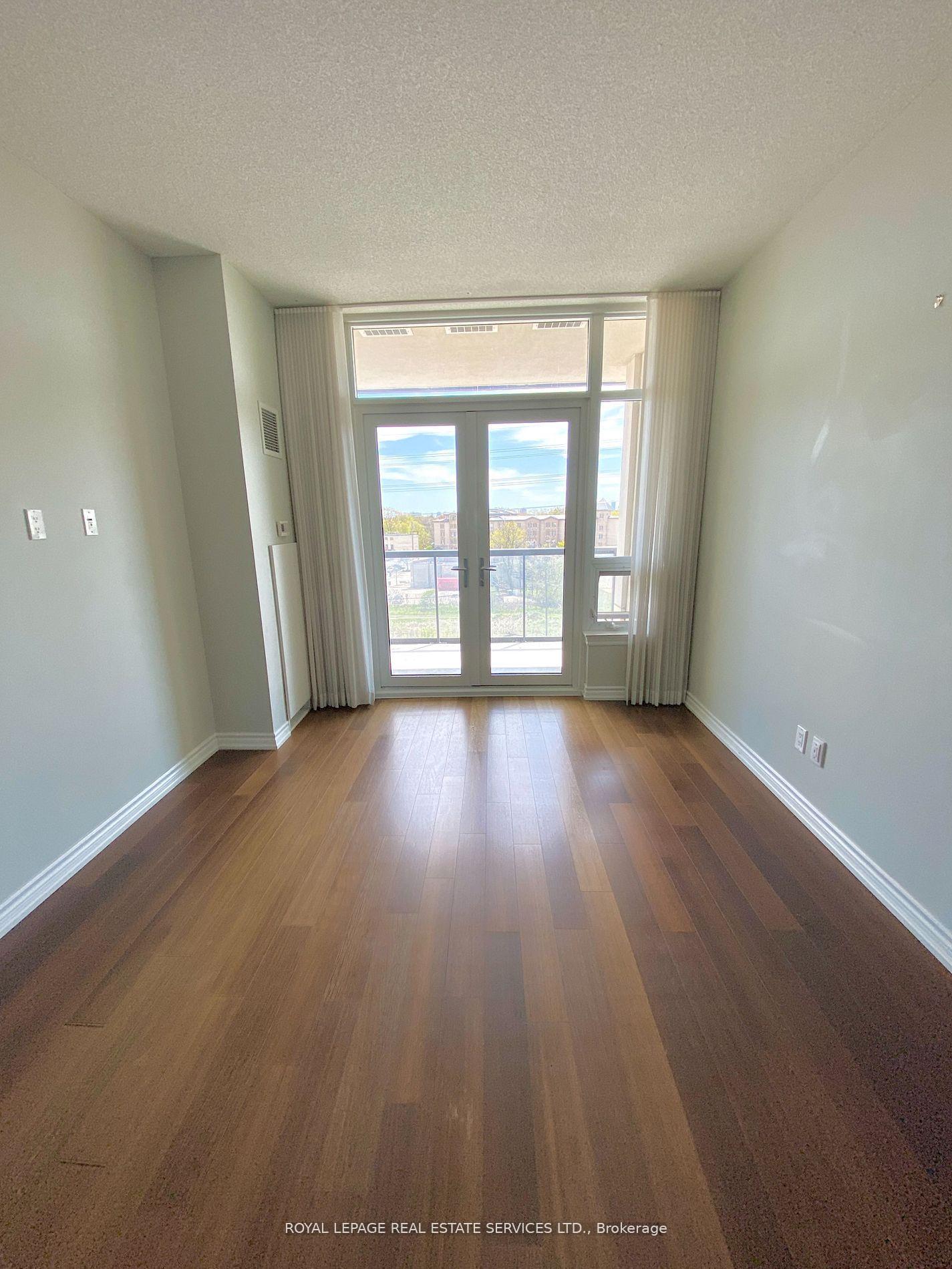 Photo 3 of Unit 502, 1135 Royal York Road, Etobicoke, Edenbridge-Humber Valley — HOMEH