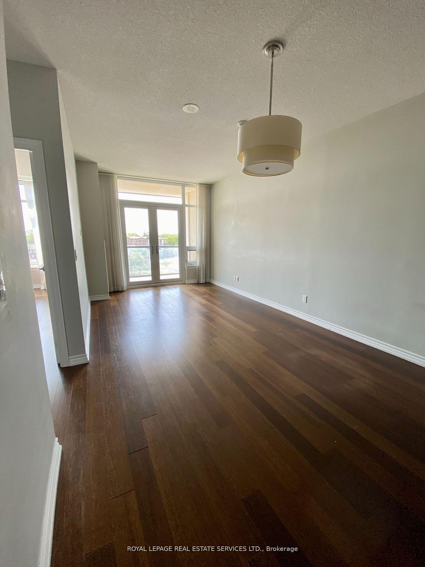 Photo 4 of Unit 502, 1135 Royal York Road, Etobicoke, Edenbridge-Humber Valley — HOMEH