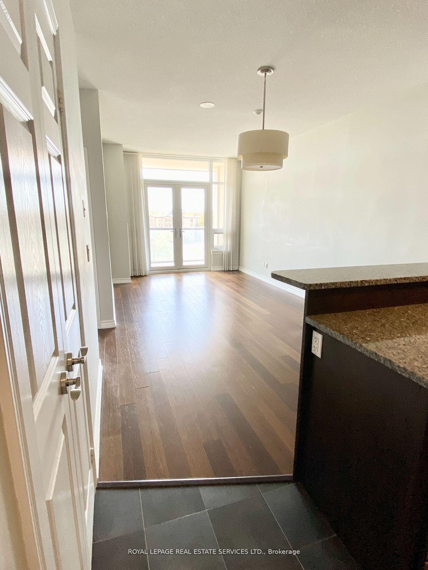 Photo 9 of Unit 502, 1135 Royal York Road, Etobicoke, Edenbridge-Humber Valley — HOMEH