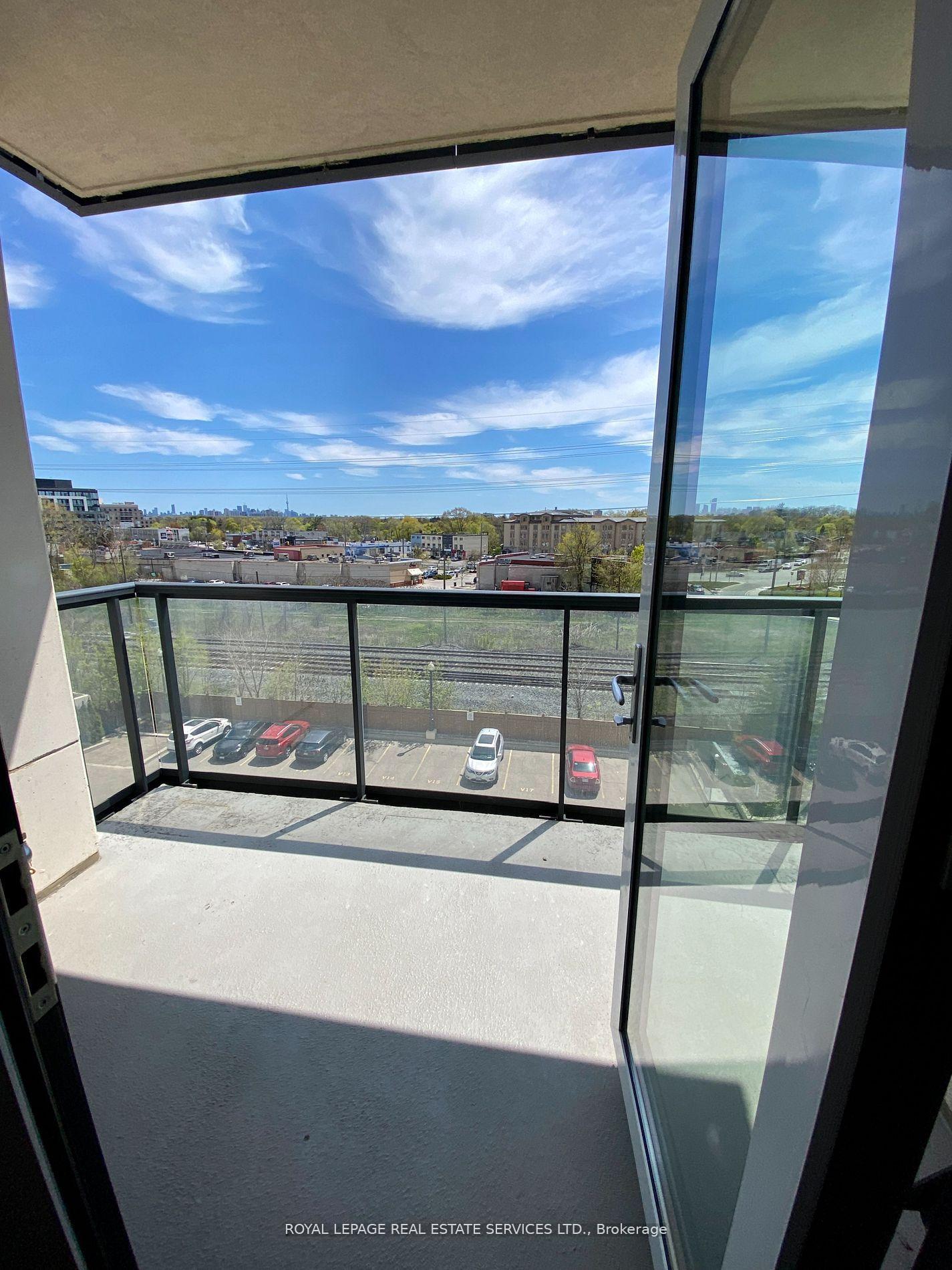 Photo 17 of Unit 502, 1135 Royal York Road, Etobicoke, Edenbridge-Humber Valley — HOMEH