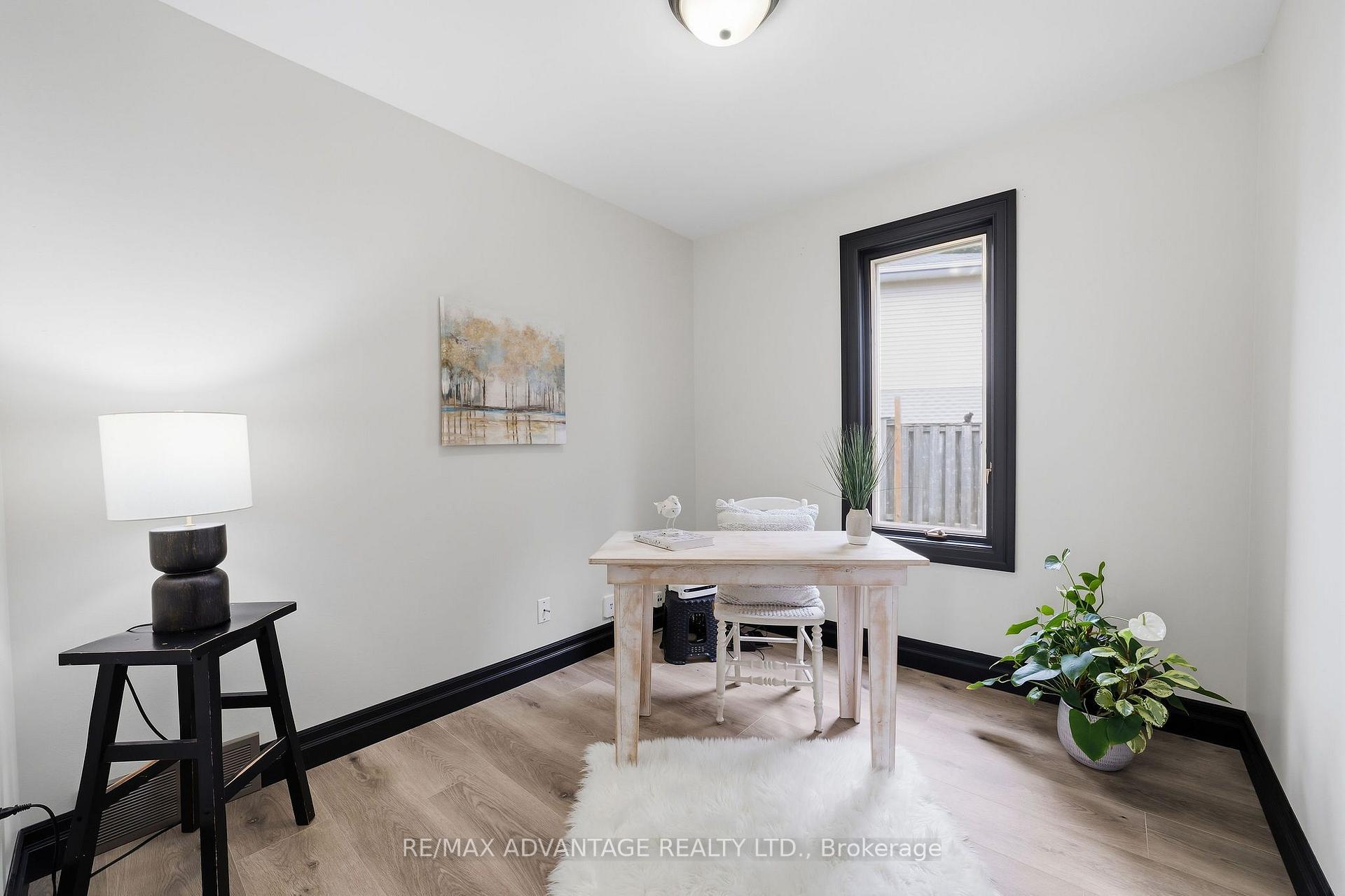 Photo 62 of 43 Lynngate Grove, London, South M — HOMEH