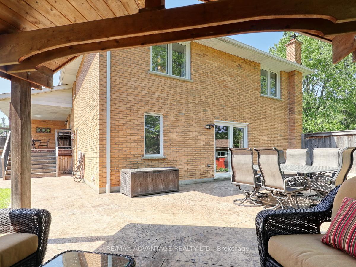 Photo 80 of 43 Lynngate Grove, London, South M — HOMEH