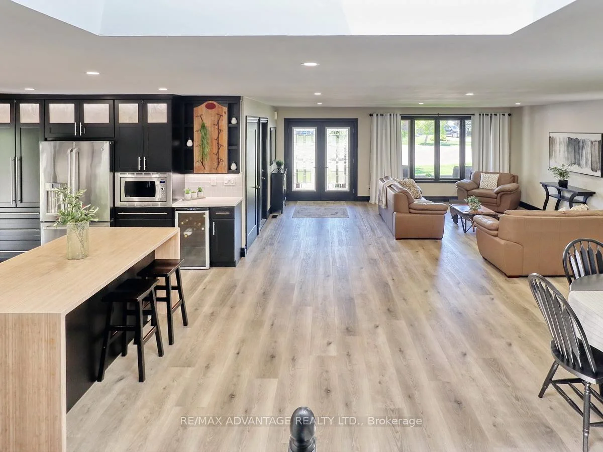 Photo 8 of 43 Lynngate Grove, London, South M — HOMEH