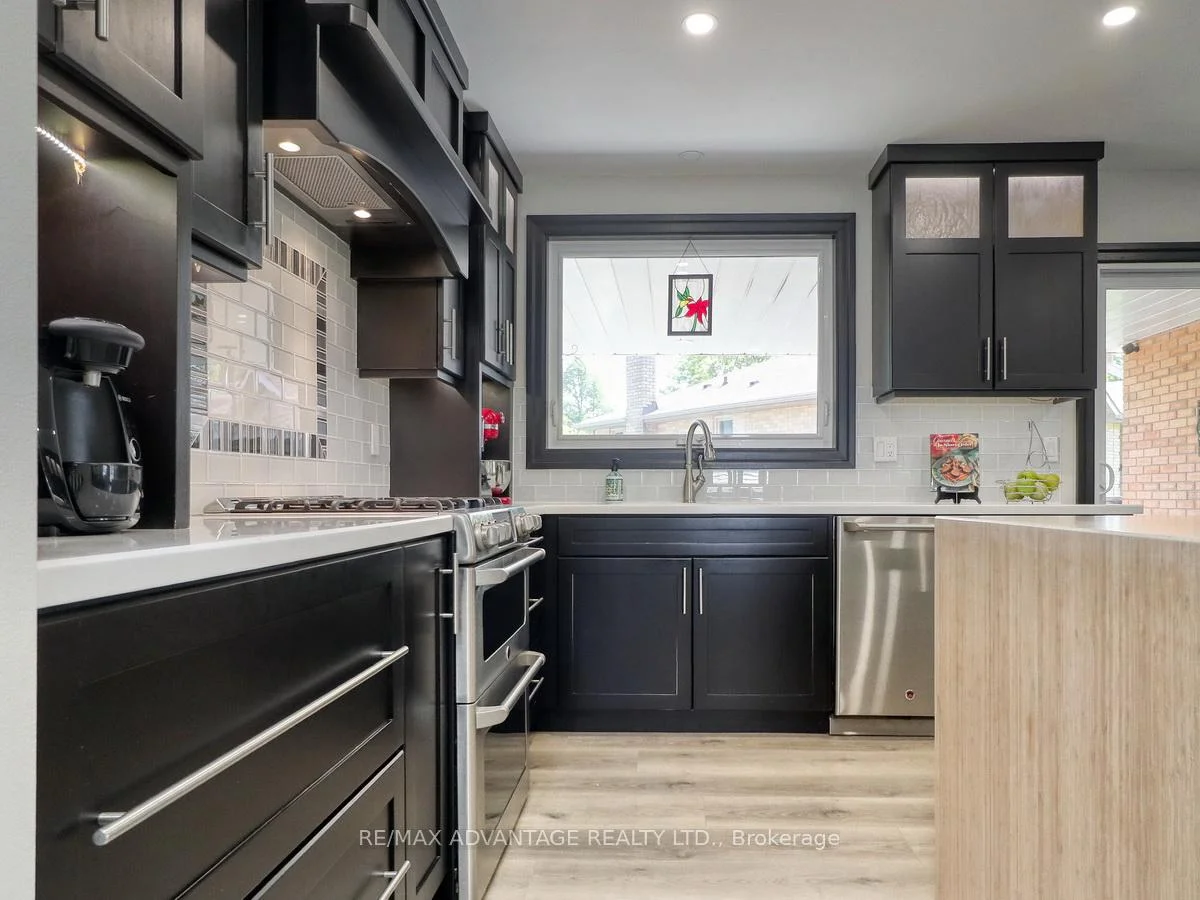 Photo 15 of 43 Lynngate Grove, London, South M — HOMEH