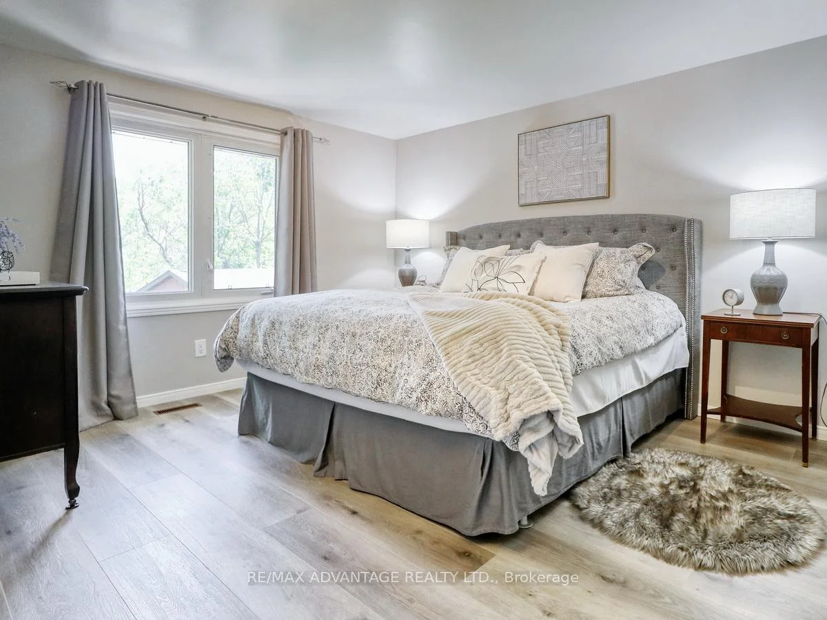Photo 22 of 43 Lynngate Grove, London, South M — HOMEH