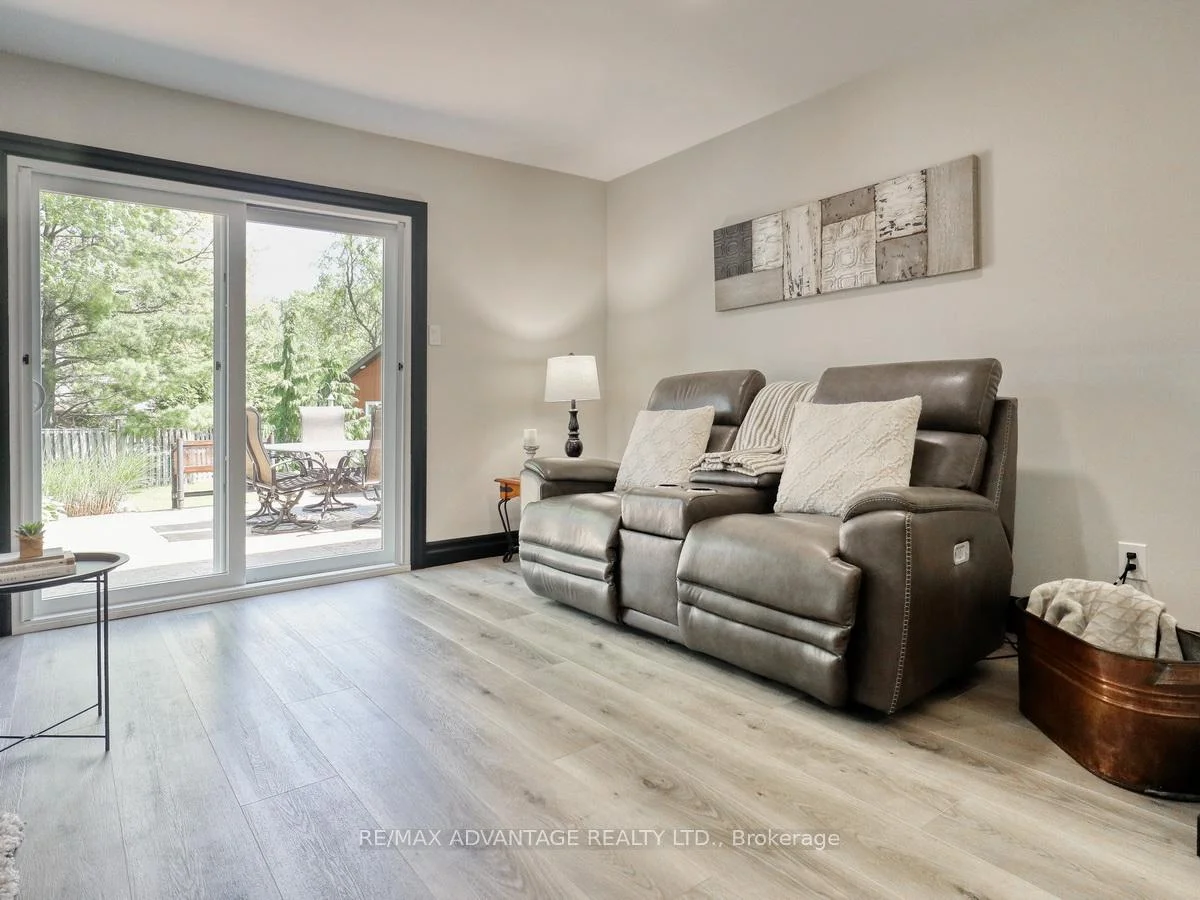 Photo 35 of 43 Lynngate Grove, London, South M — HOMEH