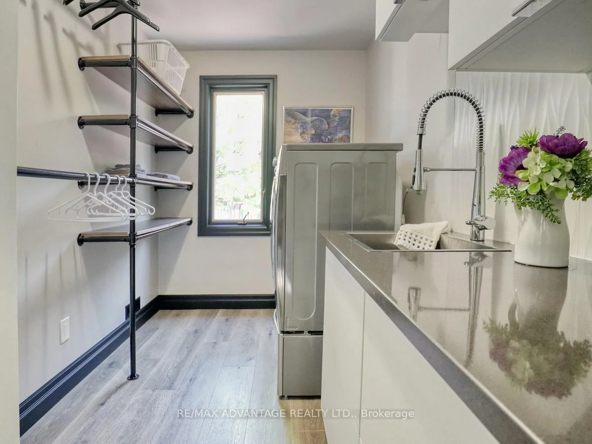 Photo 38 of 43 Lynngate Grove, London, South M — HOMEH