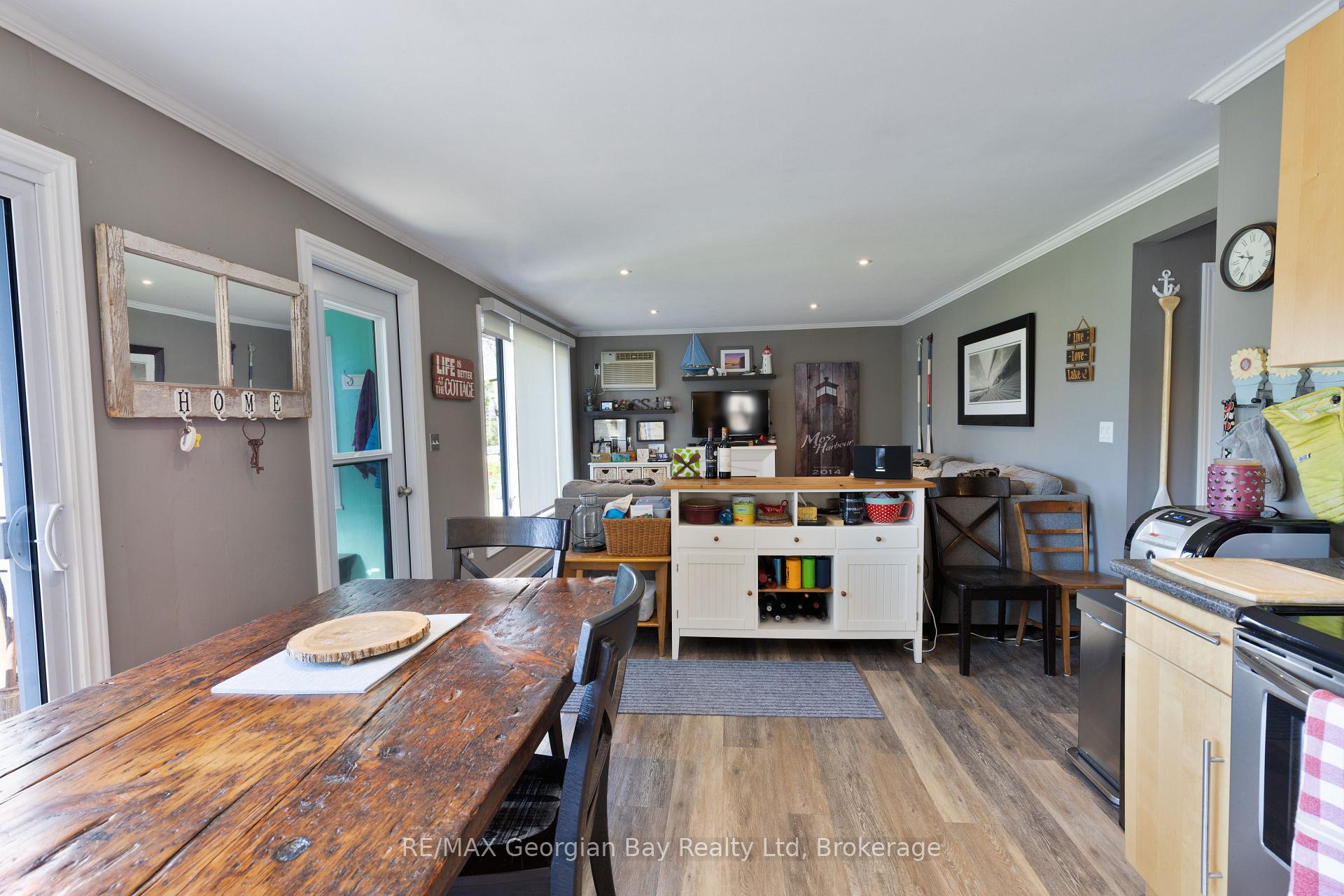 Photo 5 of 46 Forest Harbour Parkway, Tay, Rural Tay — HOMEH