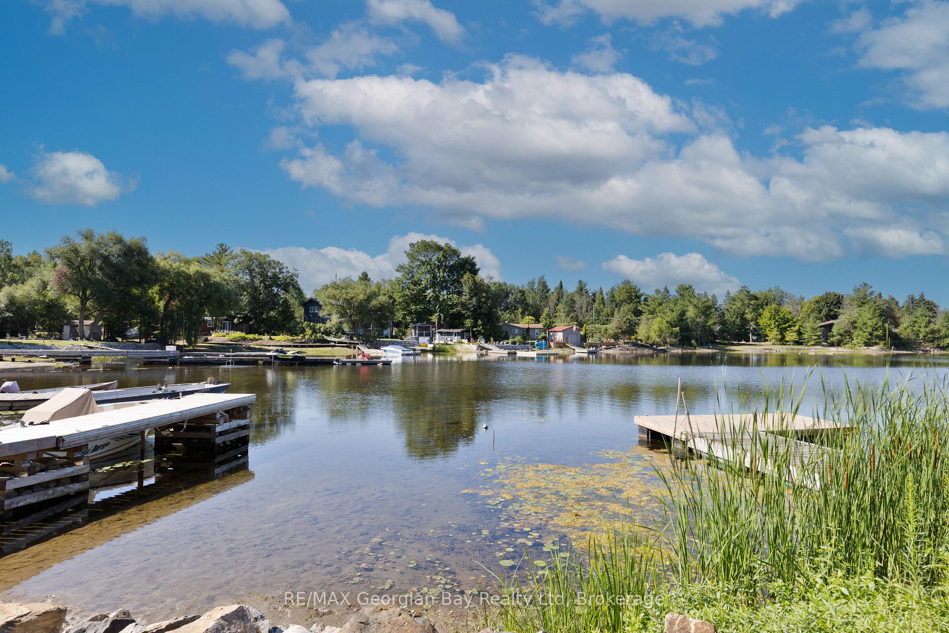 Photo 37 of 46 Forest Harbour Parkway, Tay, Rural Tay — HOMEH