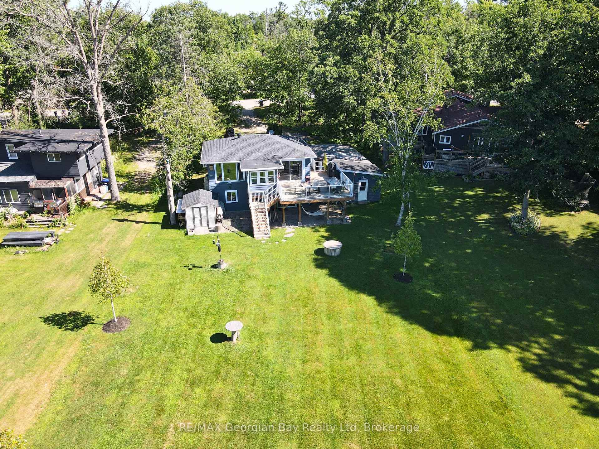 Photo 41 of 46 Forest Harbour Parkway, Tay, Rural Tay — HOMEH