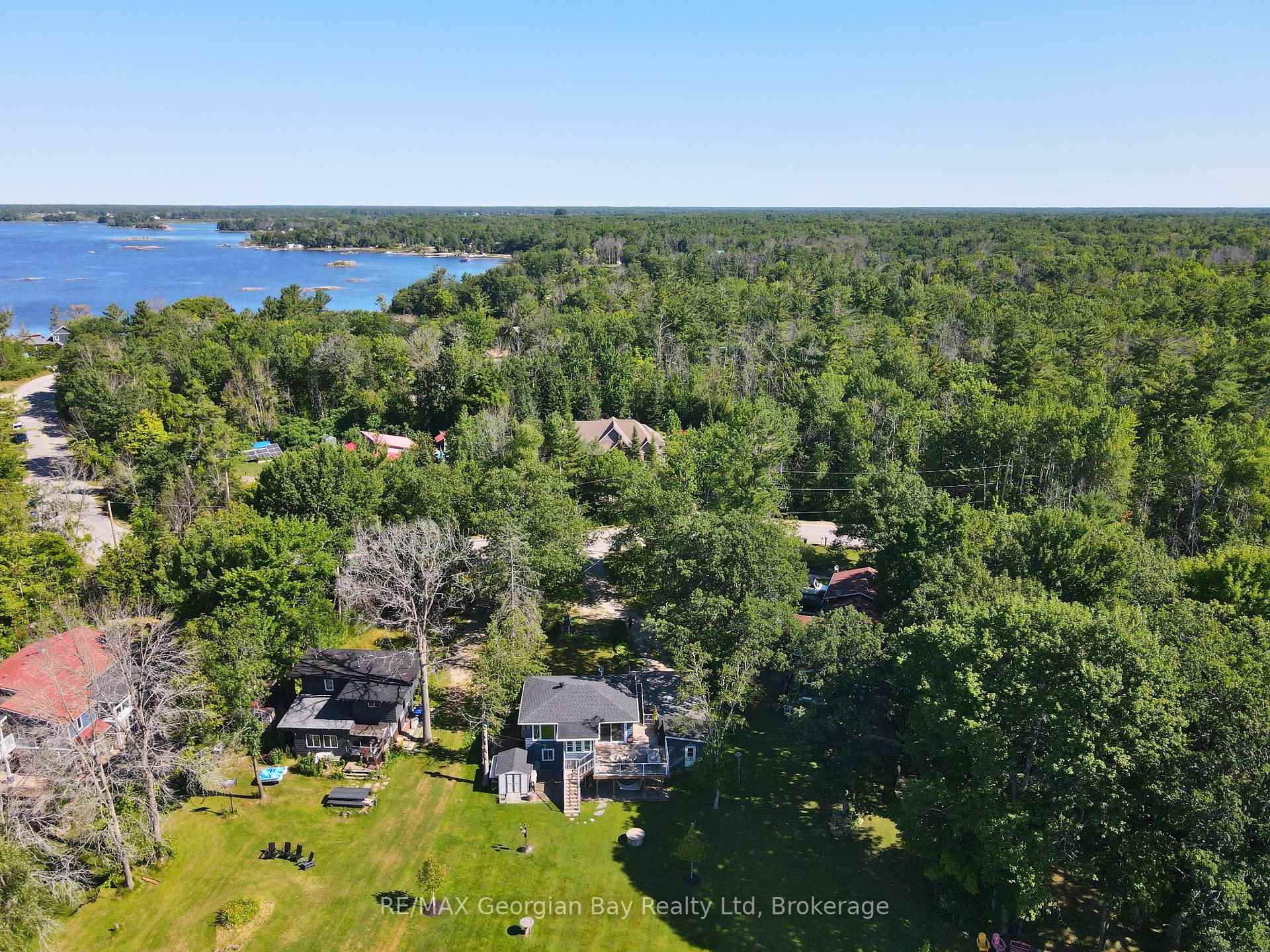 Photo 43 of 46 Forest Harbour Parkway, Tay, Rural Tay — HOMEH
