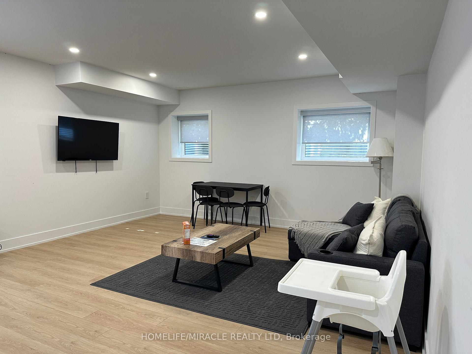 Photo of Unit Basement, 1351 Northmount Avenue