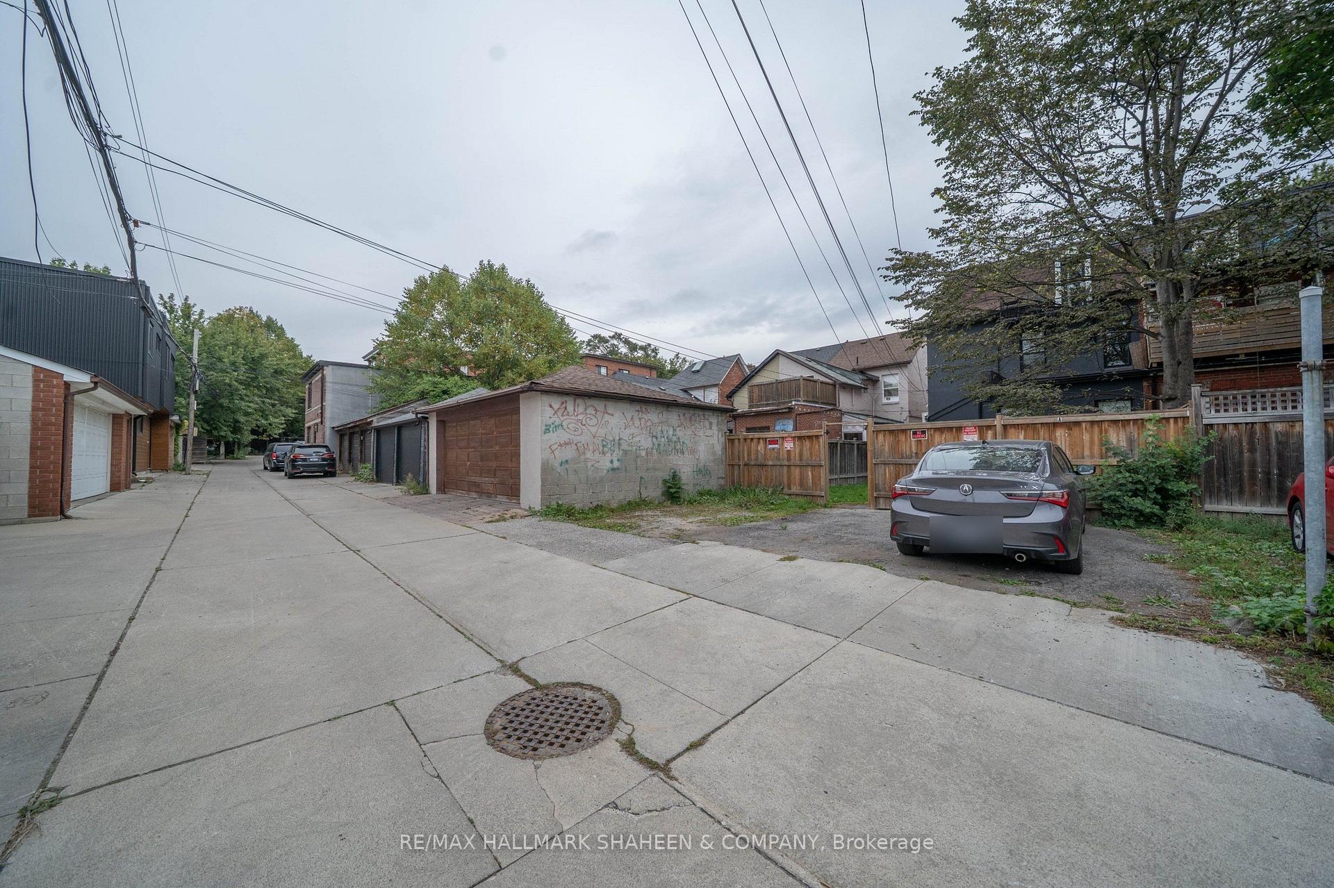 Photo 21 of Unit Bachelor, 208 Dovercourt Road, Toronto, Little Portugal — HOMEH