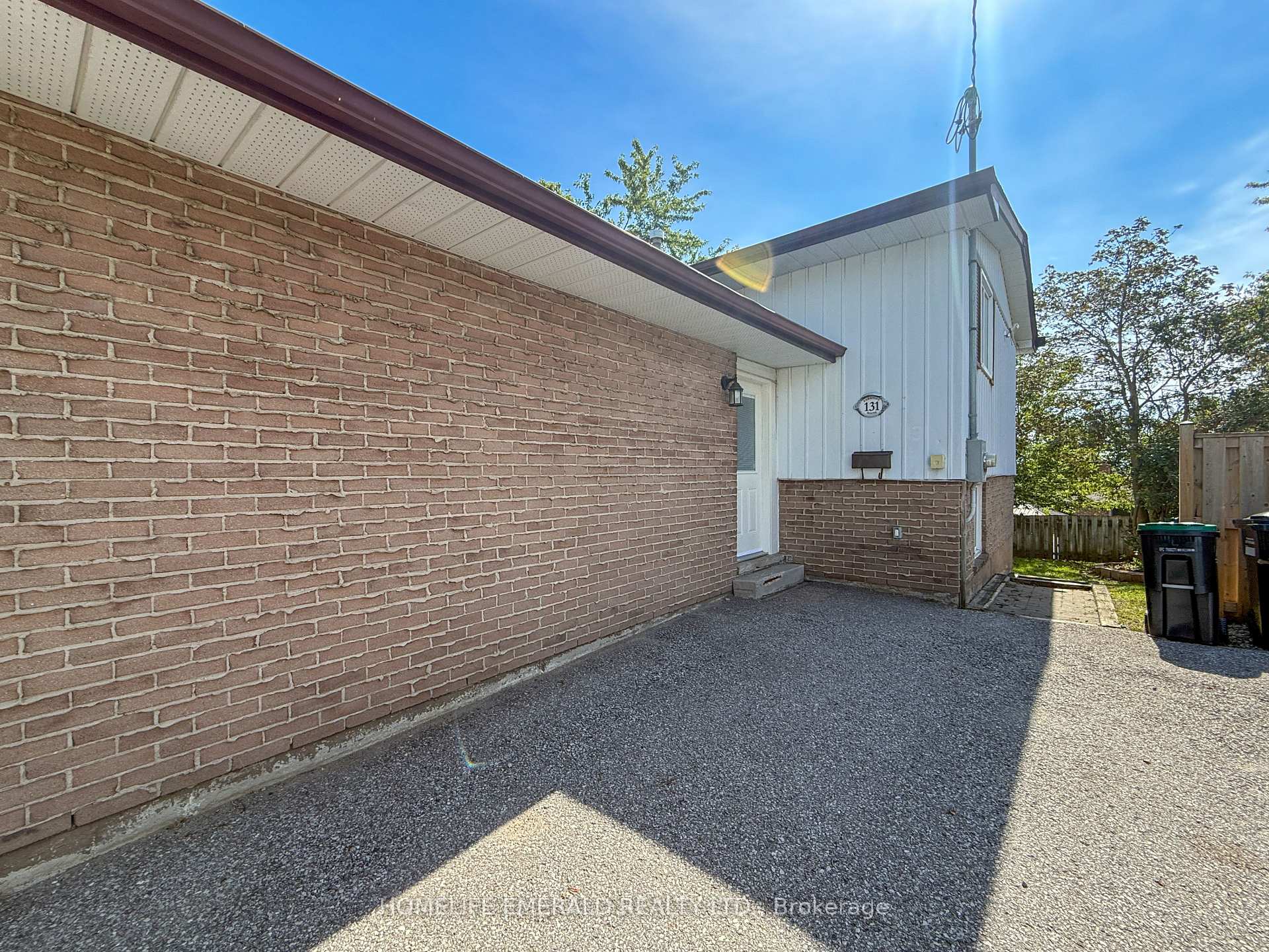 Photo 2 of 131 Cundles Road E, Barrie, Cundles East — HOMEH