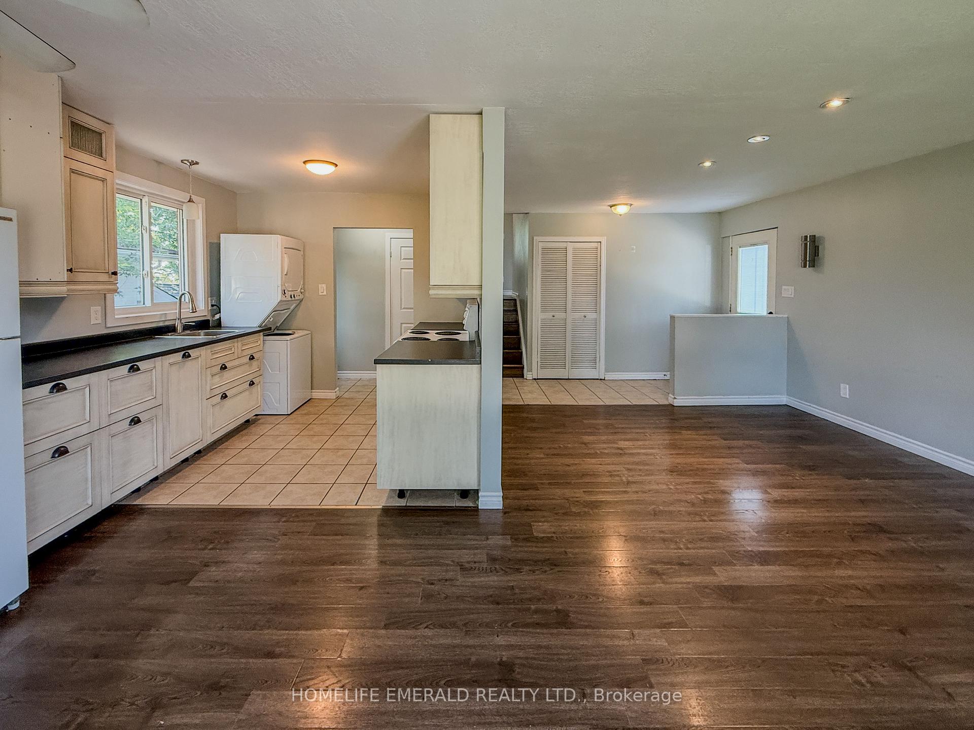 Photo 9 of 131 Cundles Road E, Barrie, Cundles East — HOMEH