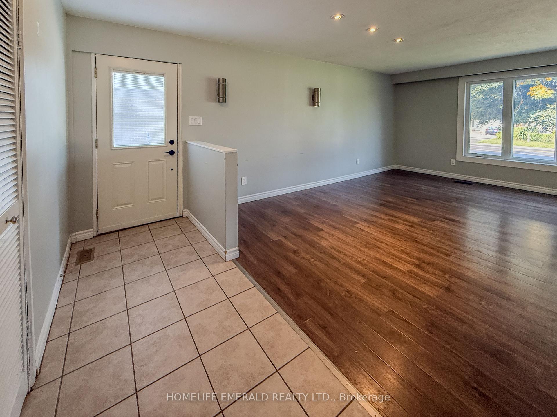 Photo 14 of 131 Cundles Road E, Barrie, Cundles East — HOMEH