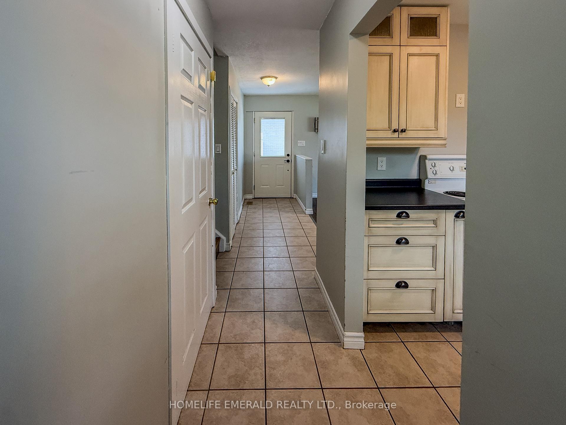 Photo 17 of 131 Cundles Road E, Barrie, Cundles East — HOMEH