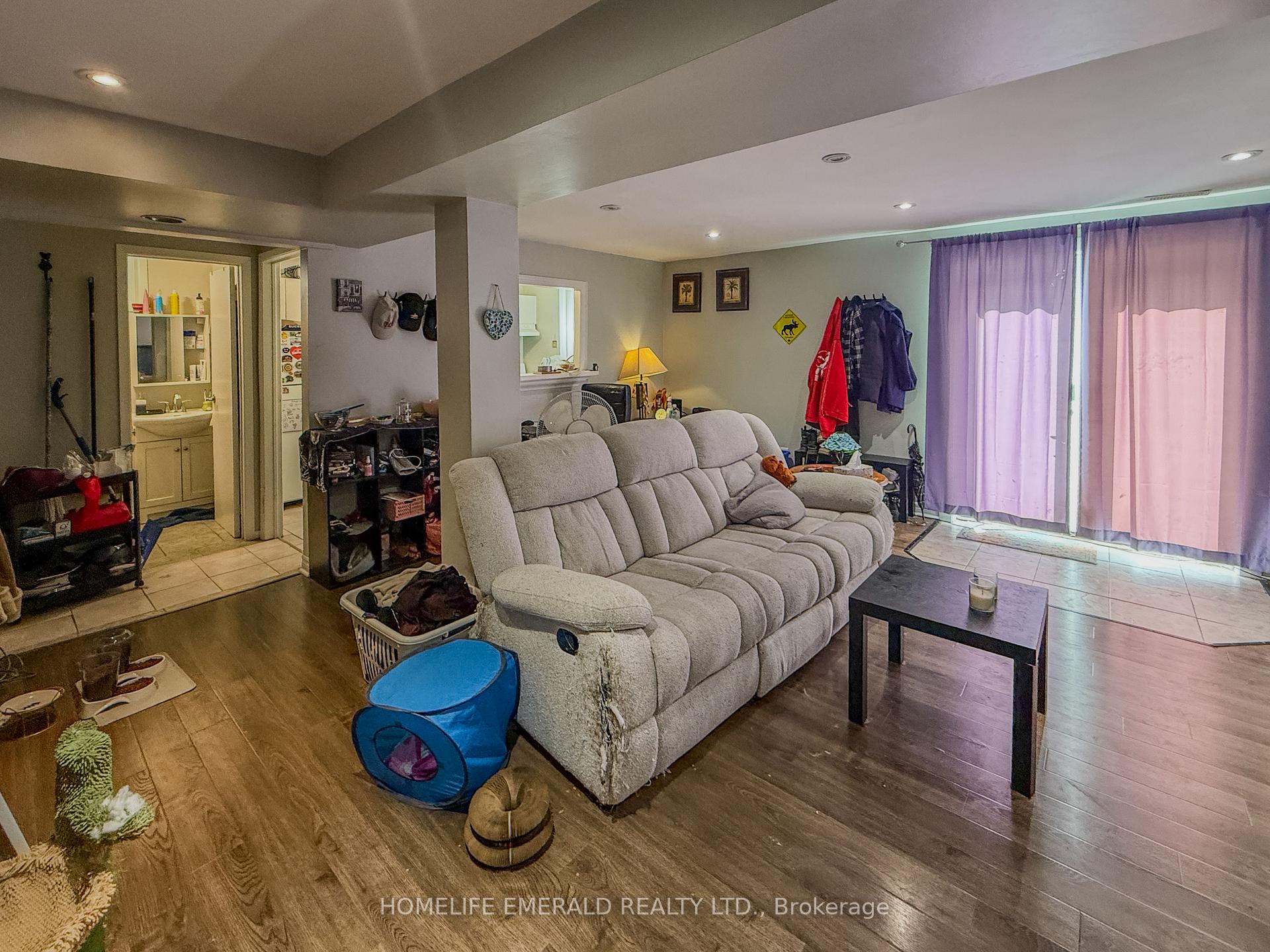 Photo 33 of 131 Cundles Road E, Barrie, Cundles East — HOMEH