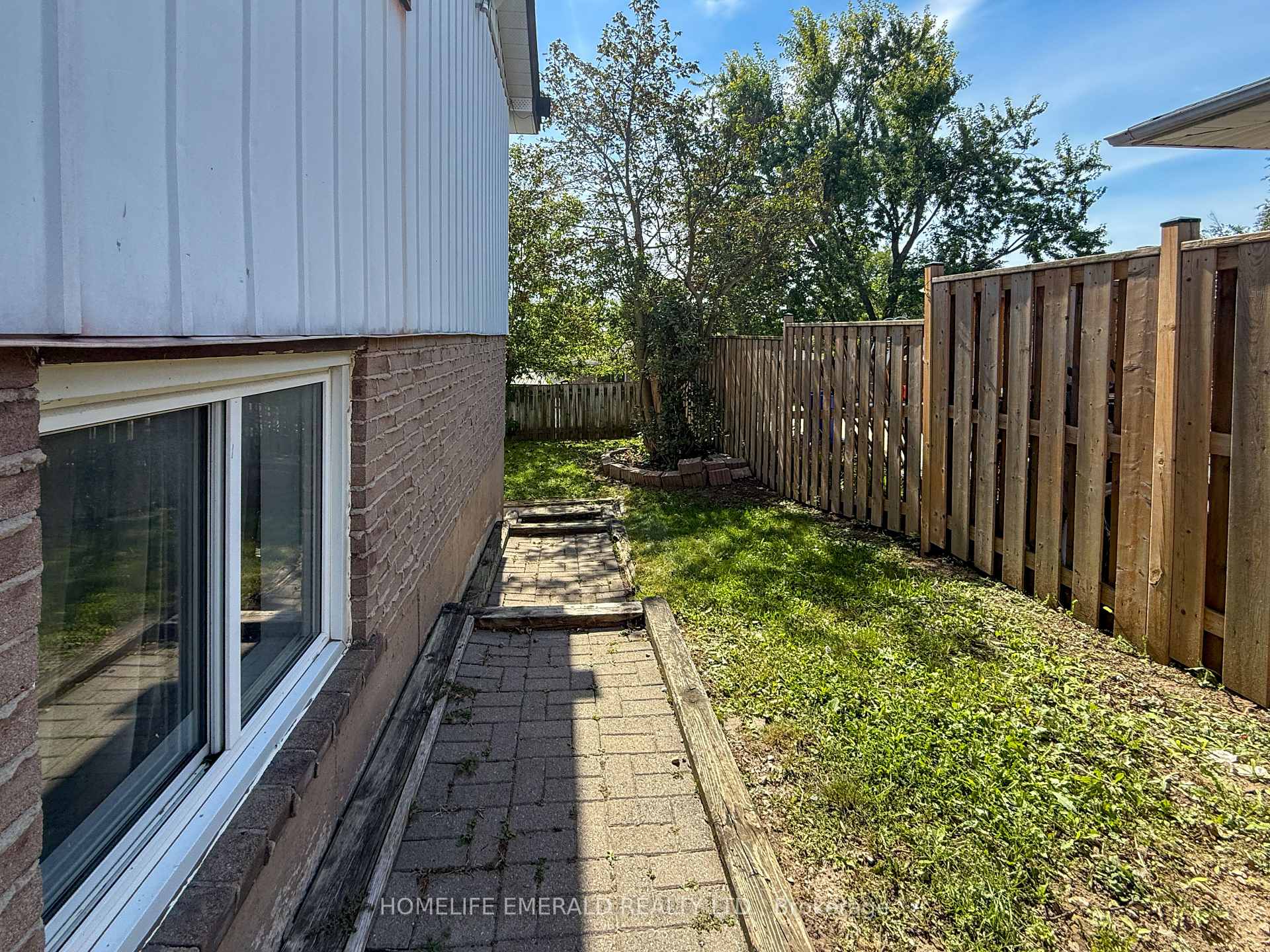 Photo 39 of 131 Cundles Road E, Barrie, Cundles East — HOMEH