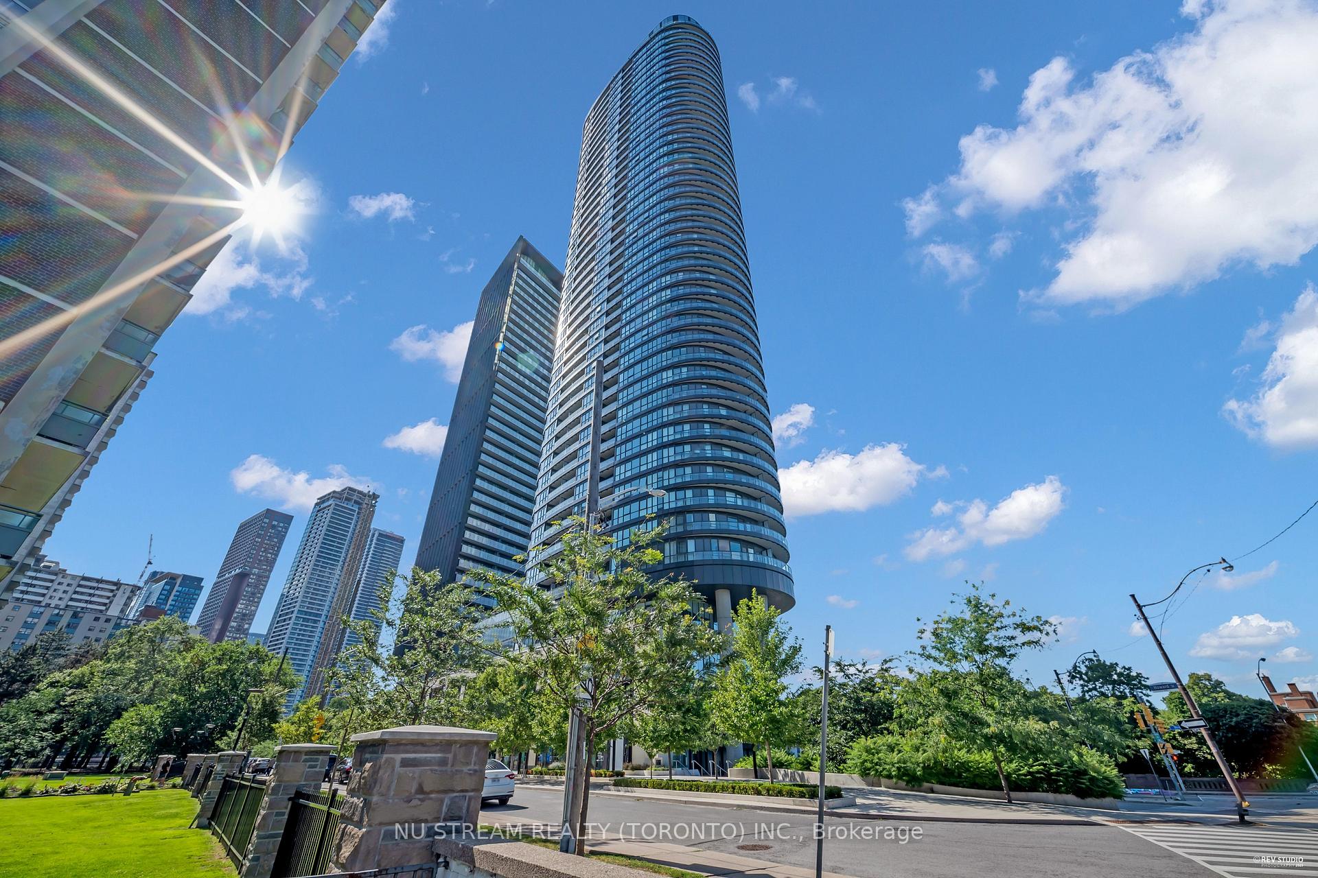 Photo 1 of Unit 516, 585 Bloor Street E, Toronto, North St. James Town — HOMEH
