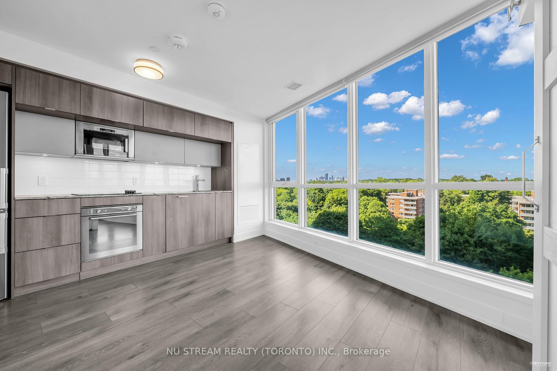 Photo 10 of Unit 516, 585 Bloor Street E, Toronto, North St. James Town — HOMEH