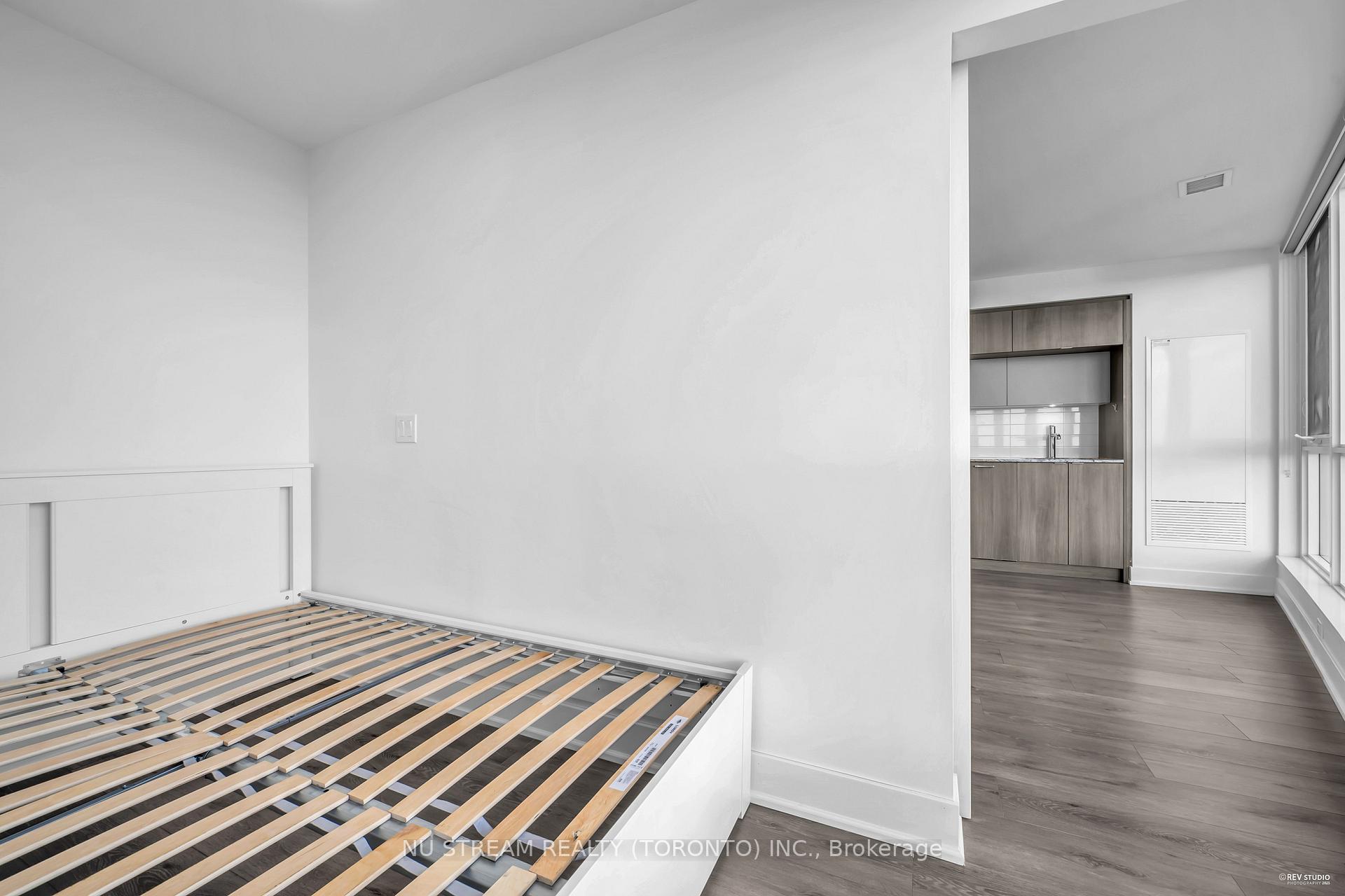 Photo 26 of Unit 516, 585 Bloor Street E, Toronto, North St. James Town — HOMEH