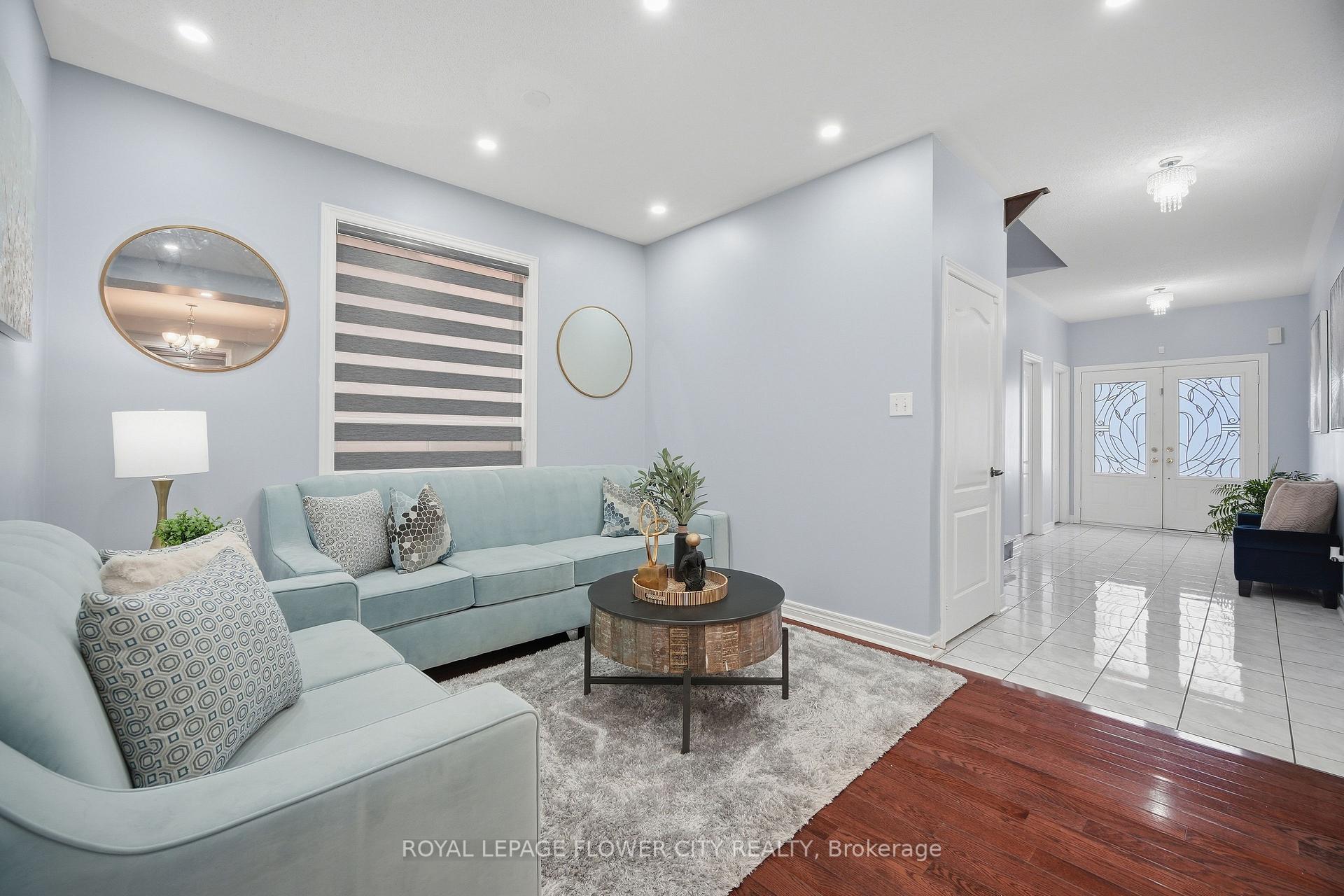 Photo 10 of 39 Hadfield Circle, Brampton, Sandringham-Wellington — HOMEH
