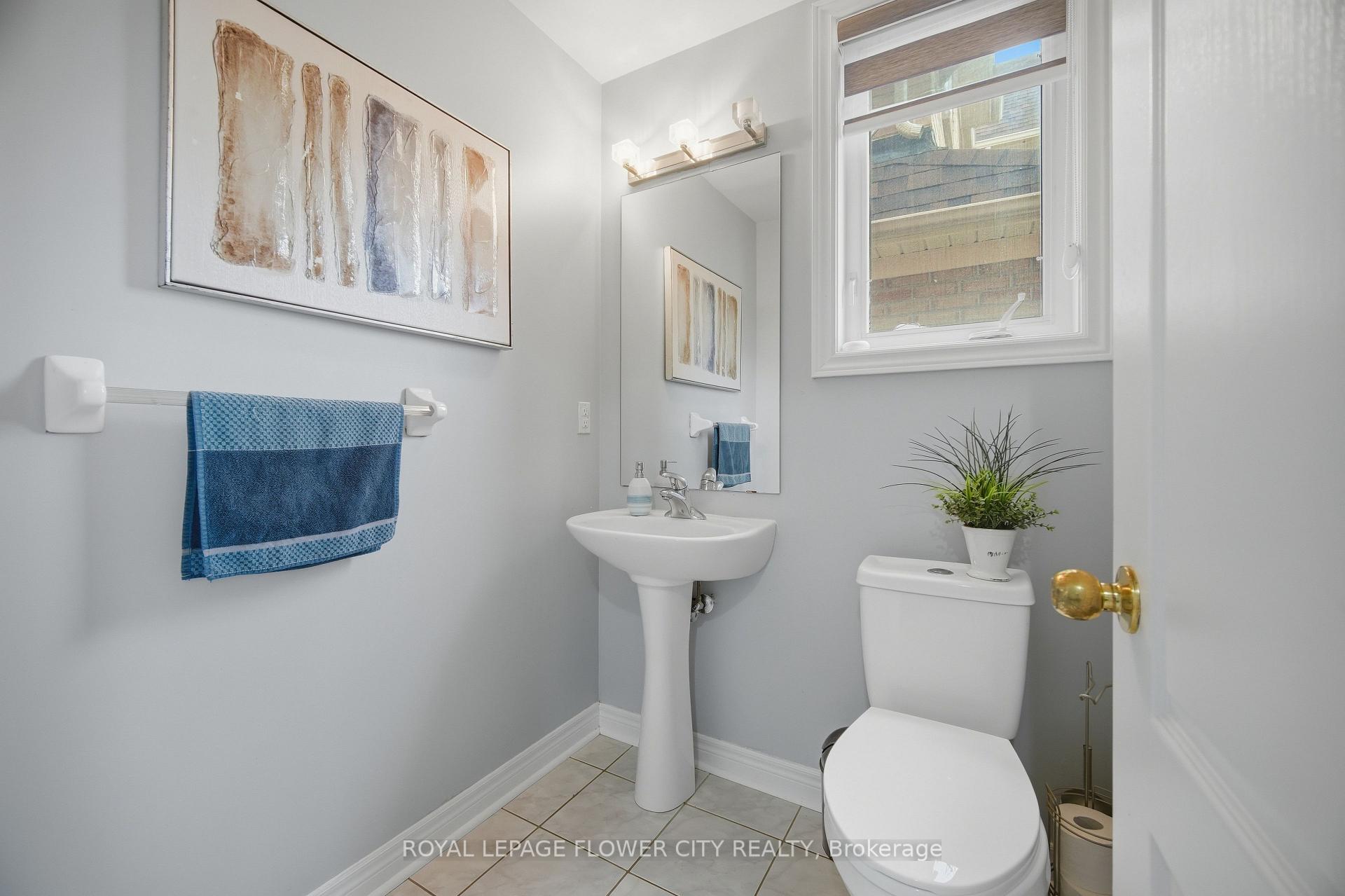 Photo 22 of 39 Hadfield Circle, Brampton, Sandringham-Wellington — HOMEH