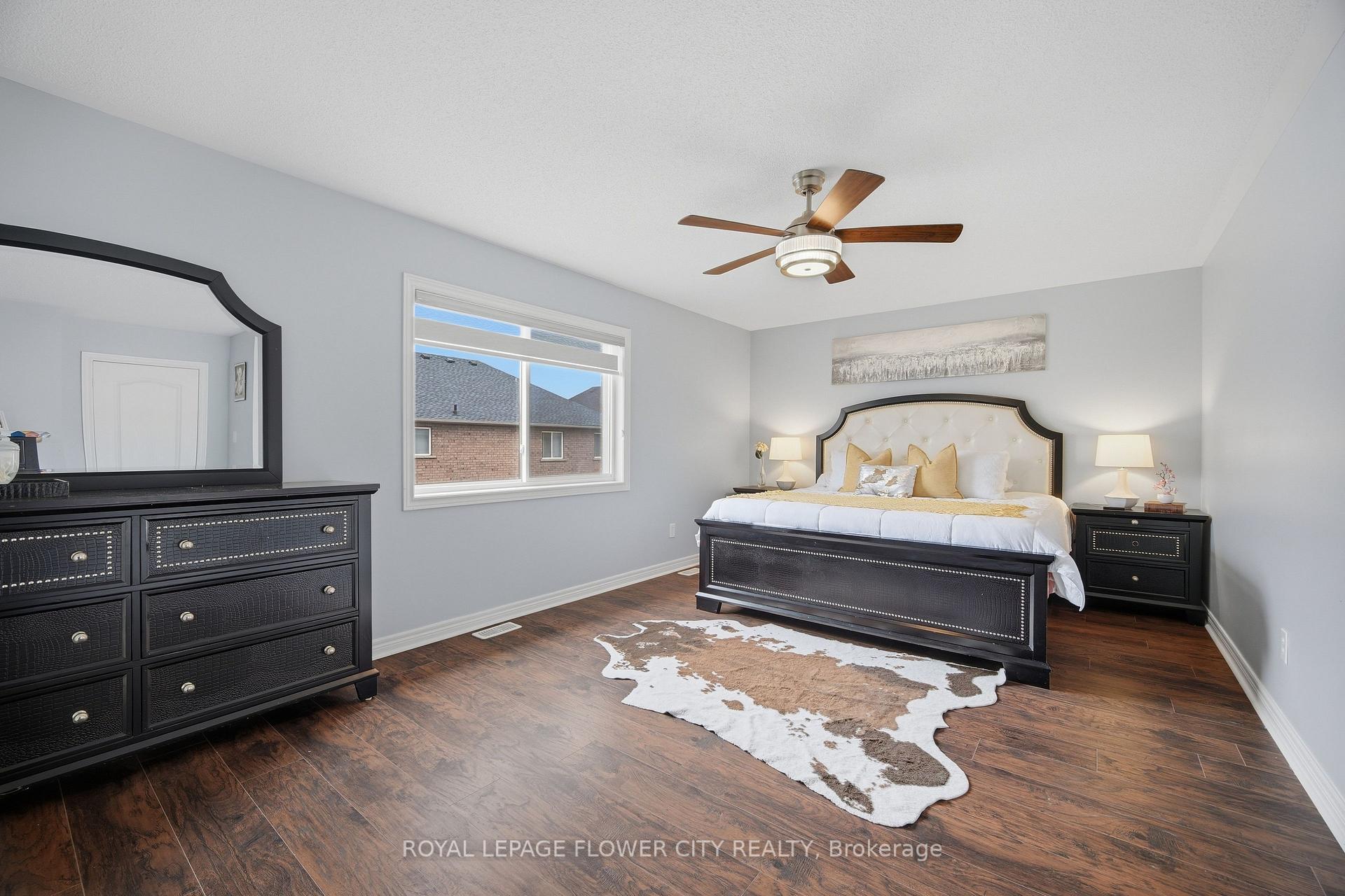 Photo 26 of 39 Hadfield Circle, Brampton, Sandringham-Wellington — HOMEH