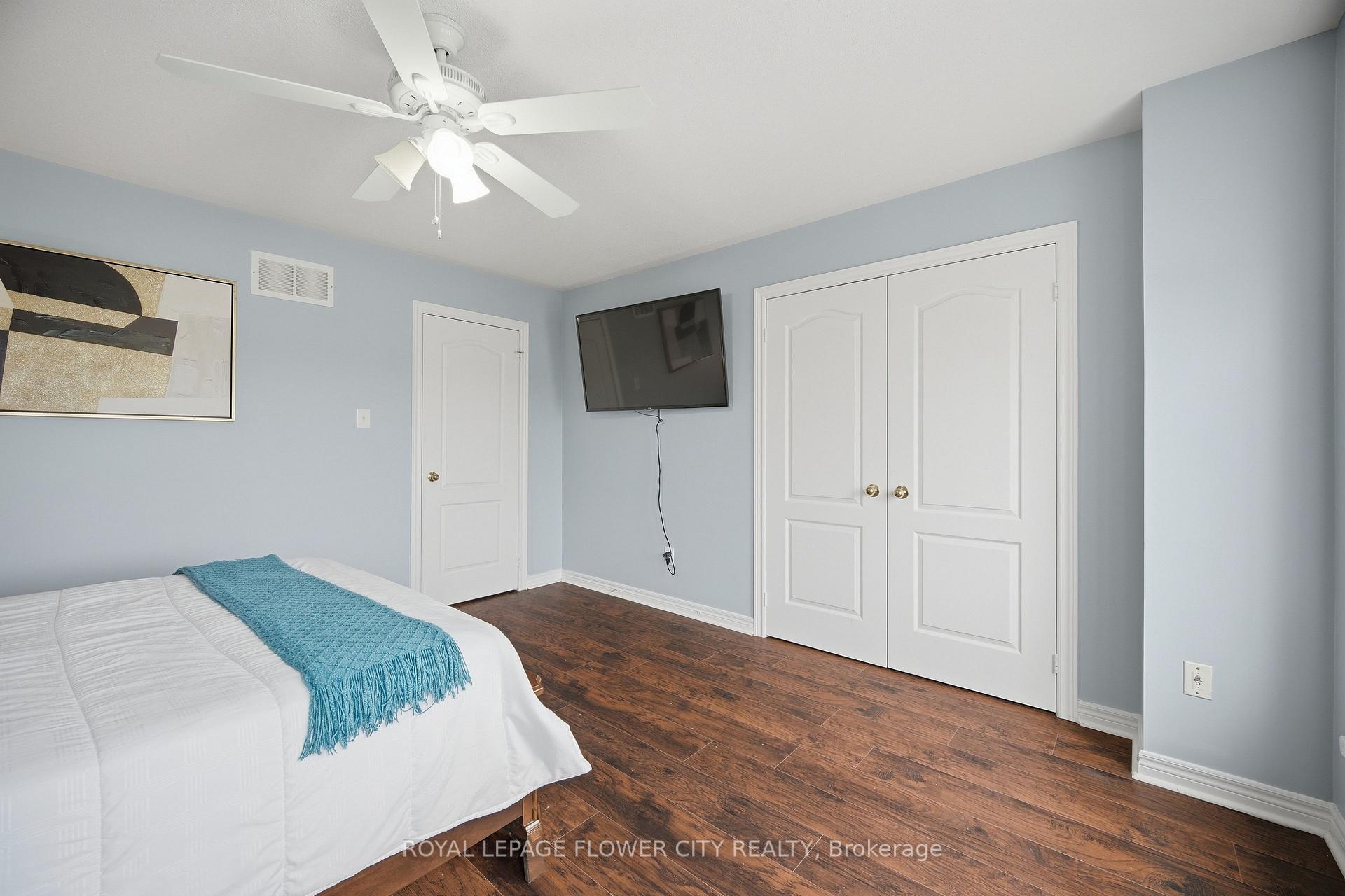 Photo 29 of 39 Hadfield Circle, Brampton, Sandringham-Wellington — HOMEH