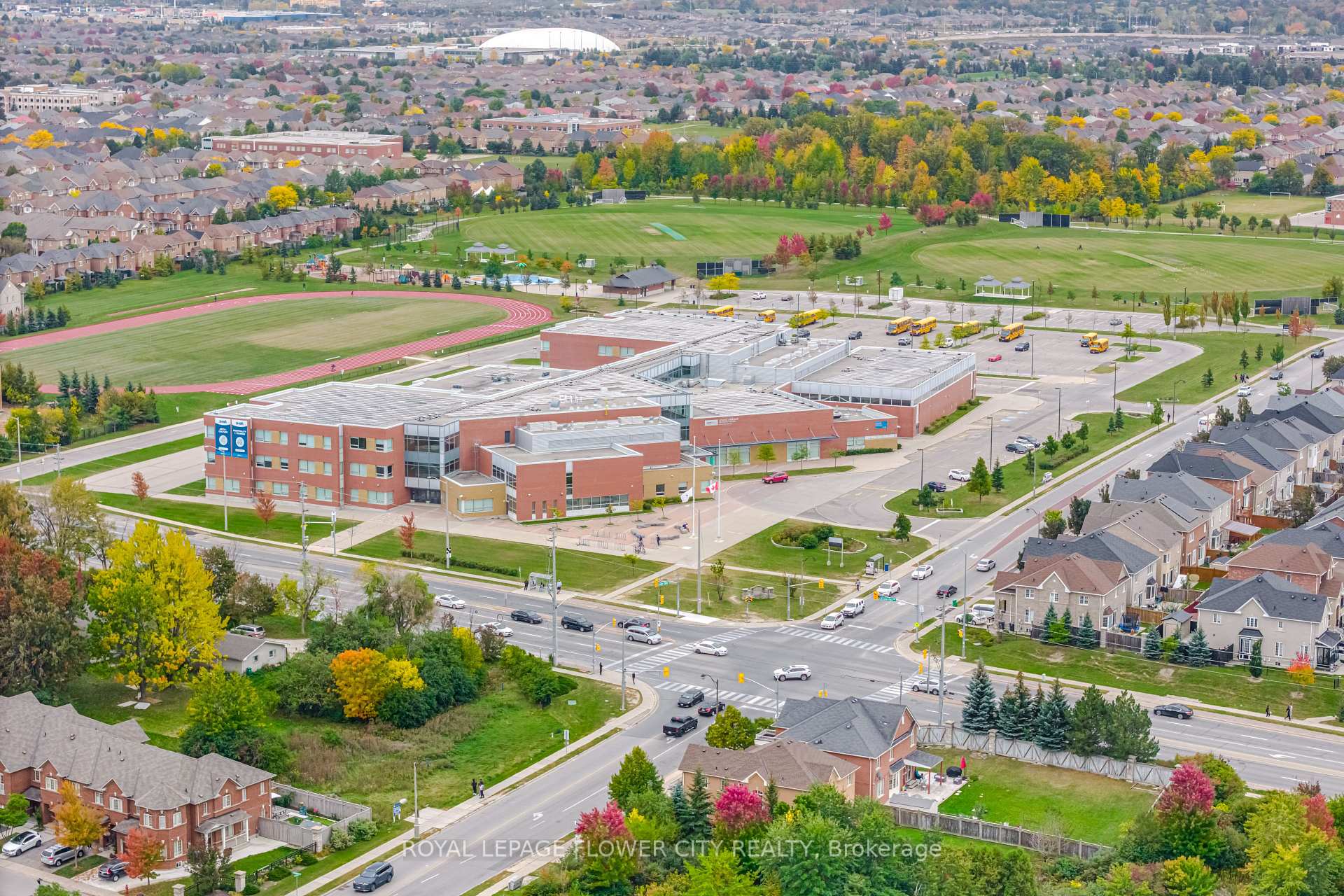 Photo 42 of 39 Hadfield Circle, Brampton, Sandringham-Wellington — HOMEH