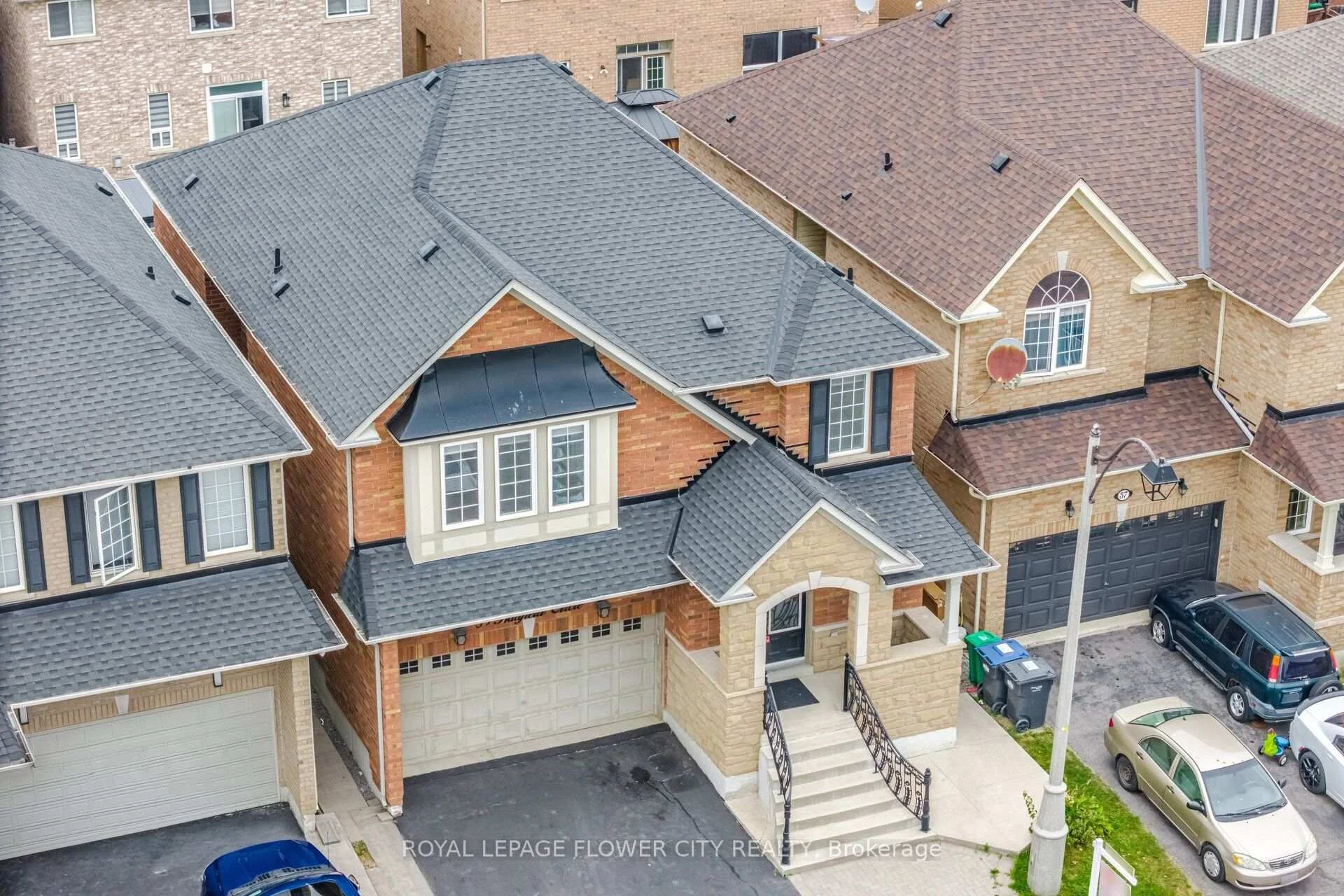 Photo 6 of 39 Hadfield Circle, Brampton, Sandringham-Wellington — HOMEH