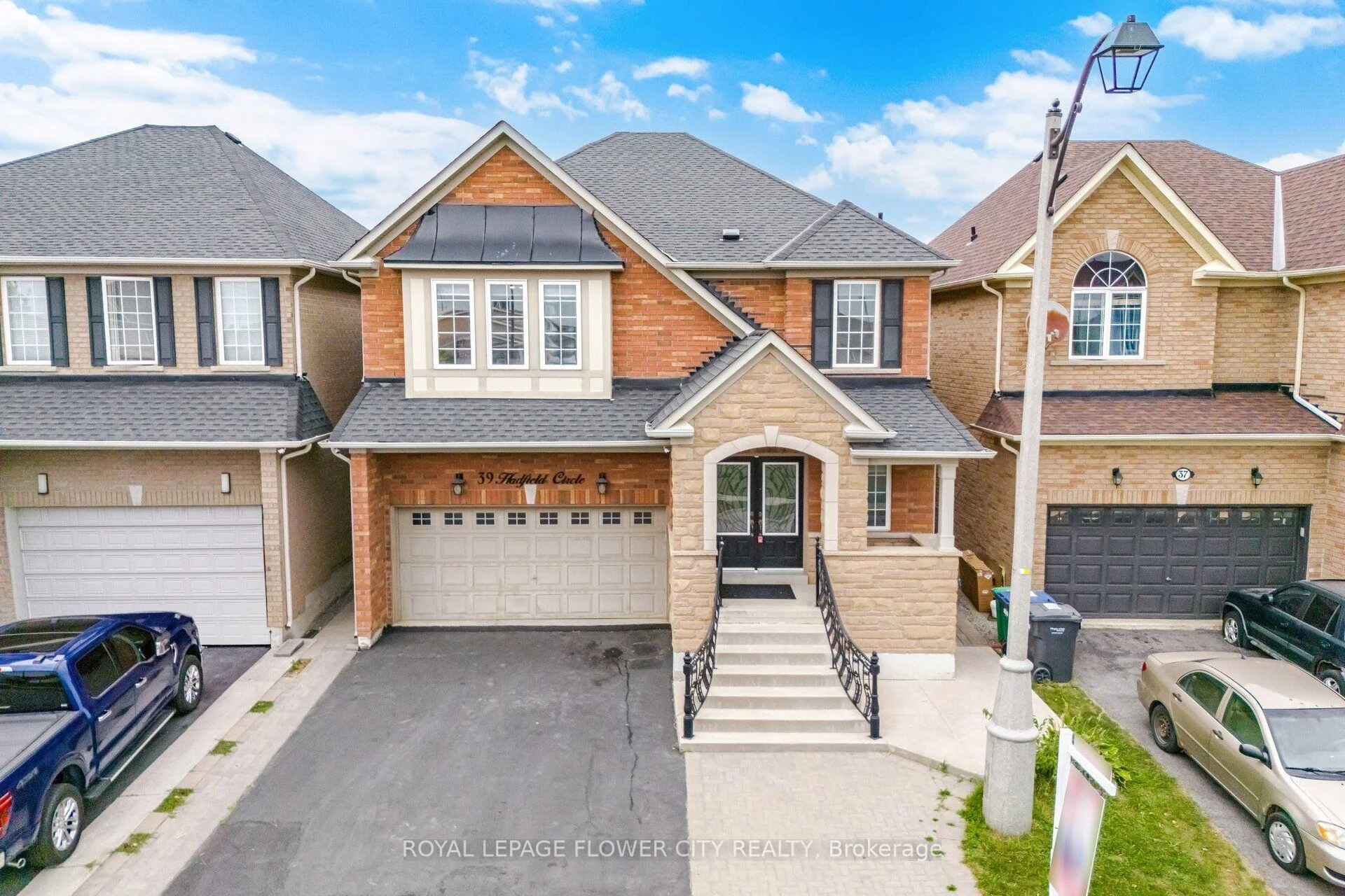 Photo 7 of 39 Hadfield Circle, Brampton, Sandringham-Wellington — HOMEH
