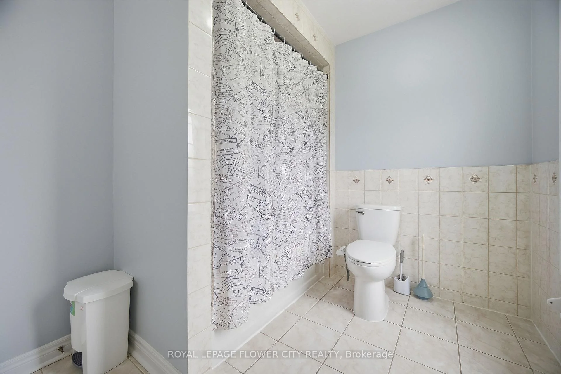 Photo 30 of 39 Hadfield Circle, Brampton, Sandringham-Wellington — HOMEH