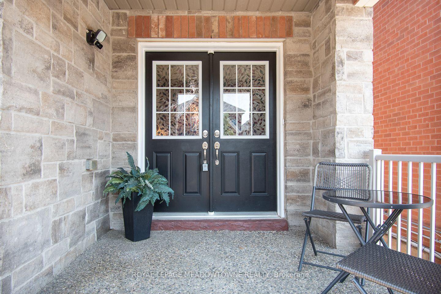 Photo 3 of 1079 Job Crescent, Milton, Harrison — HOMEH