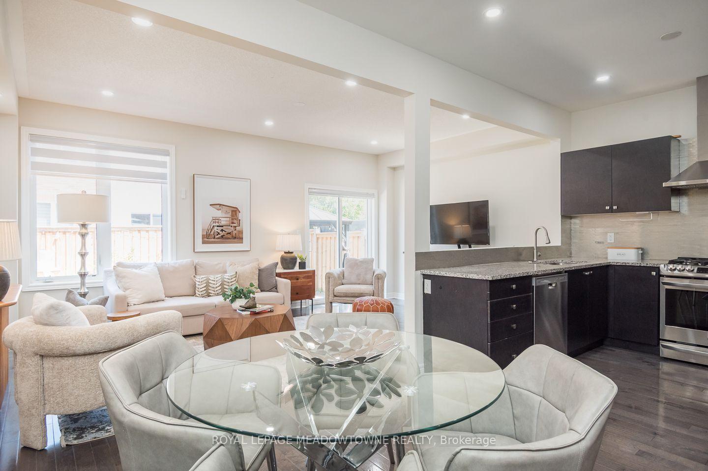 Photo 11 of 1079 Job Crescent, Milton, Harrison — HOMEH