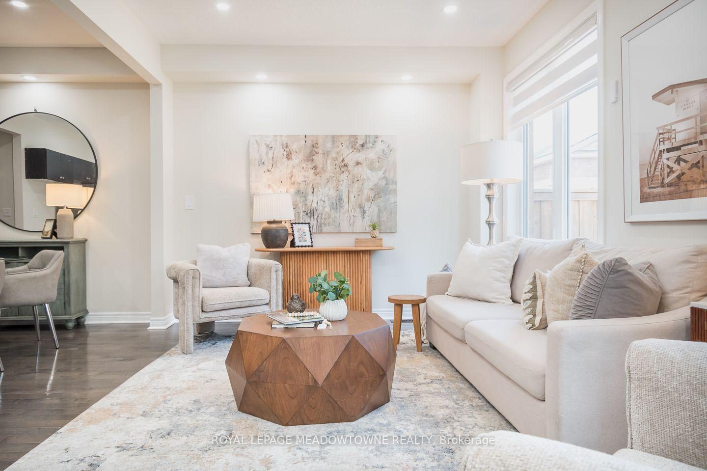 Photo 20 of 1079 Job Crescent, Milton, Harrison — HOMEH