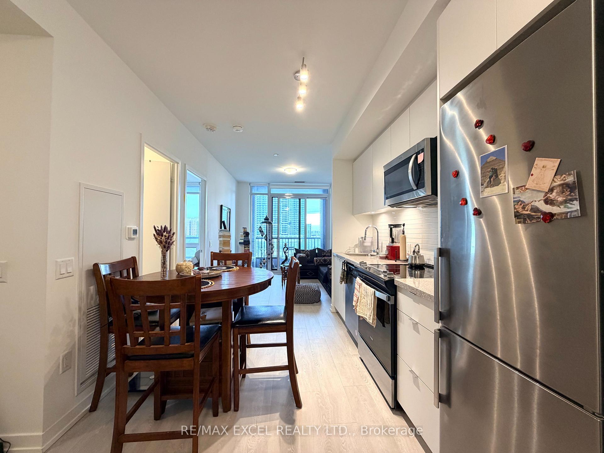 Photo 14 of Unit 809E, 8868 Yonge Street, Richmond Hill, South Richvale — HOMEH