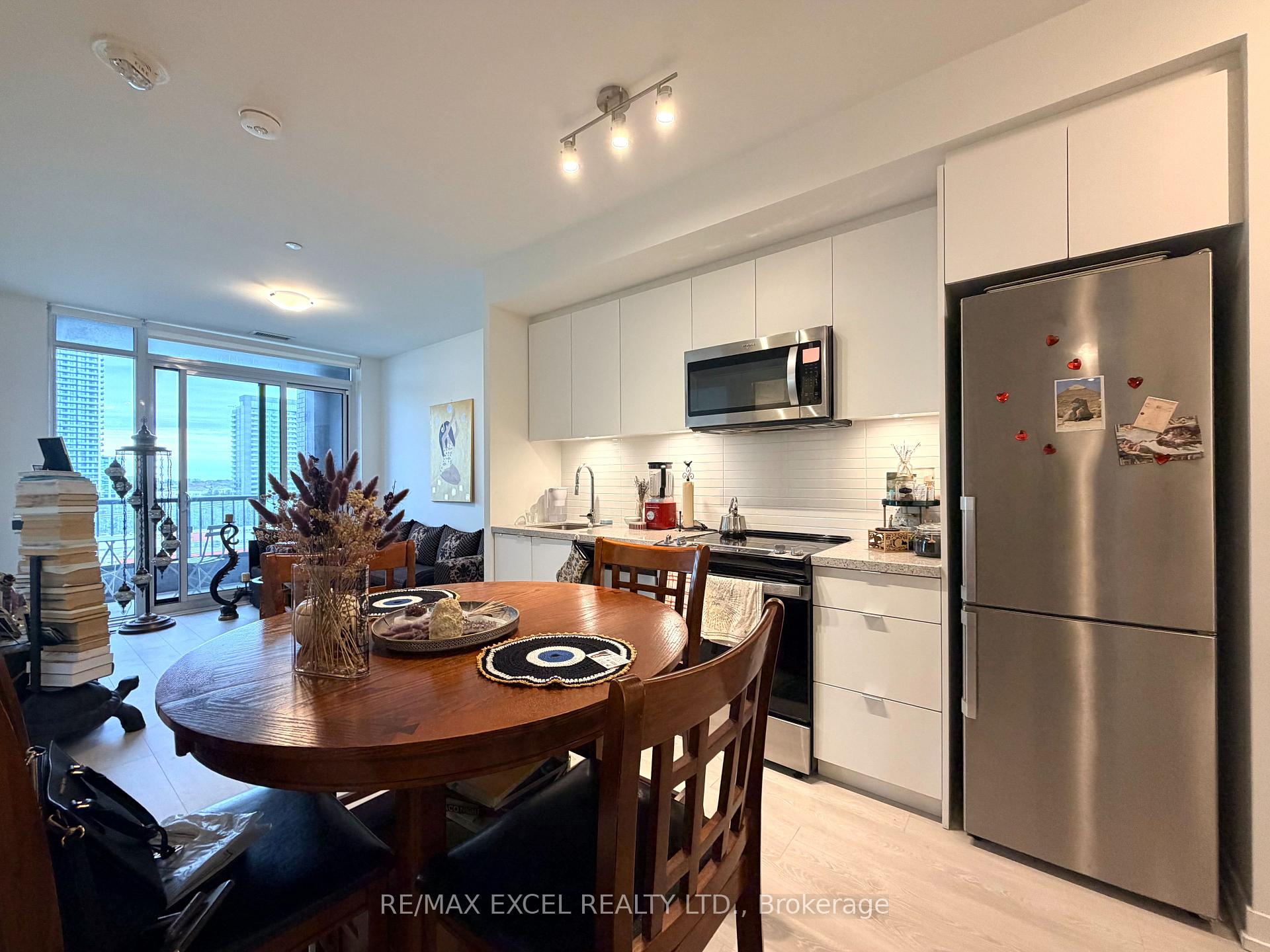 Photo 17 of Unit 809E, 8868 Yonge Street, Richmond Hill, South Richvale — HOMEH
